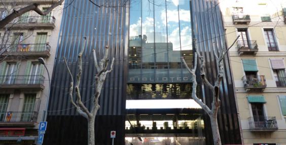 L'exterior de la Biblioteca Sant Antoni-Joan Oliver | Ajuntament 