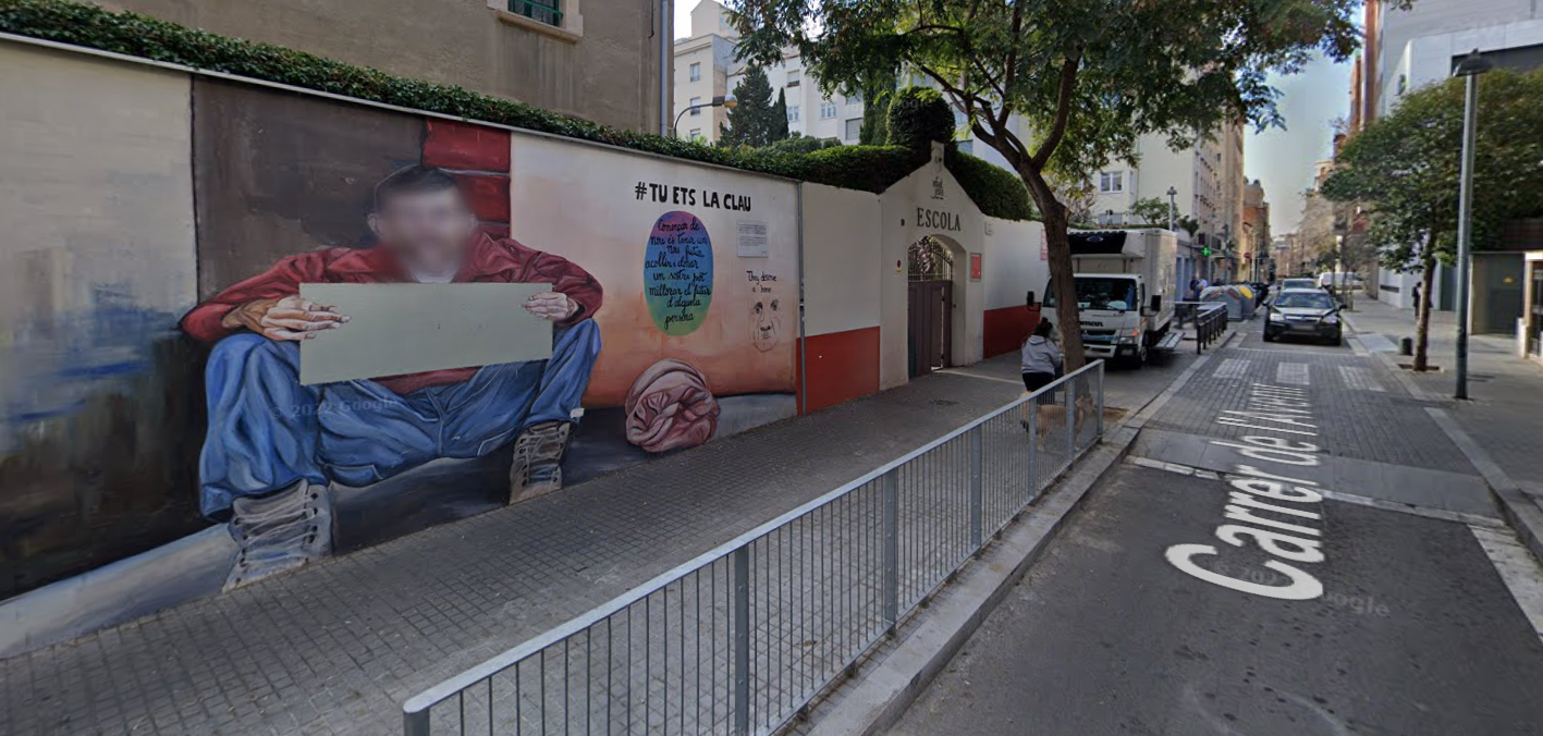 El carrer de l'Avenir número 19 | MAPS