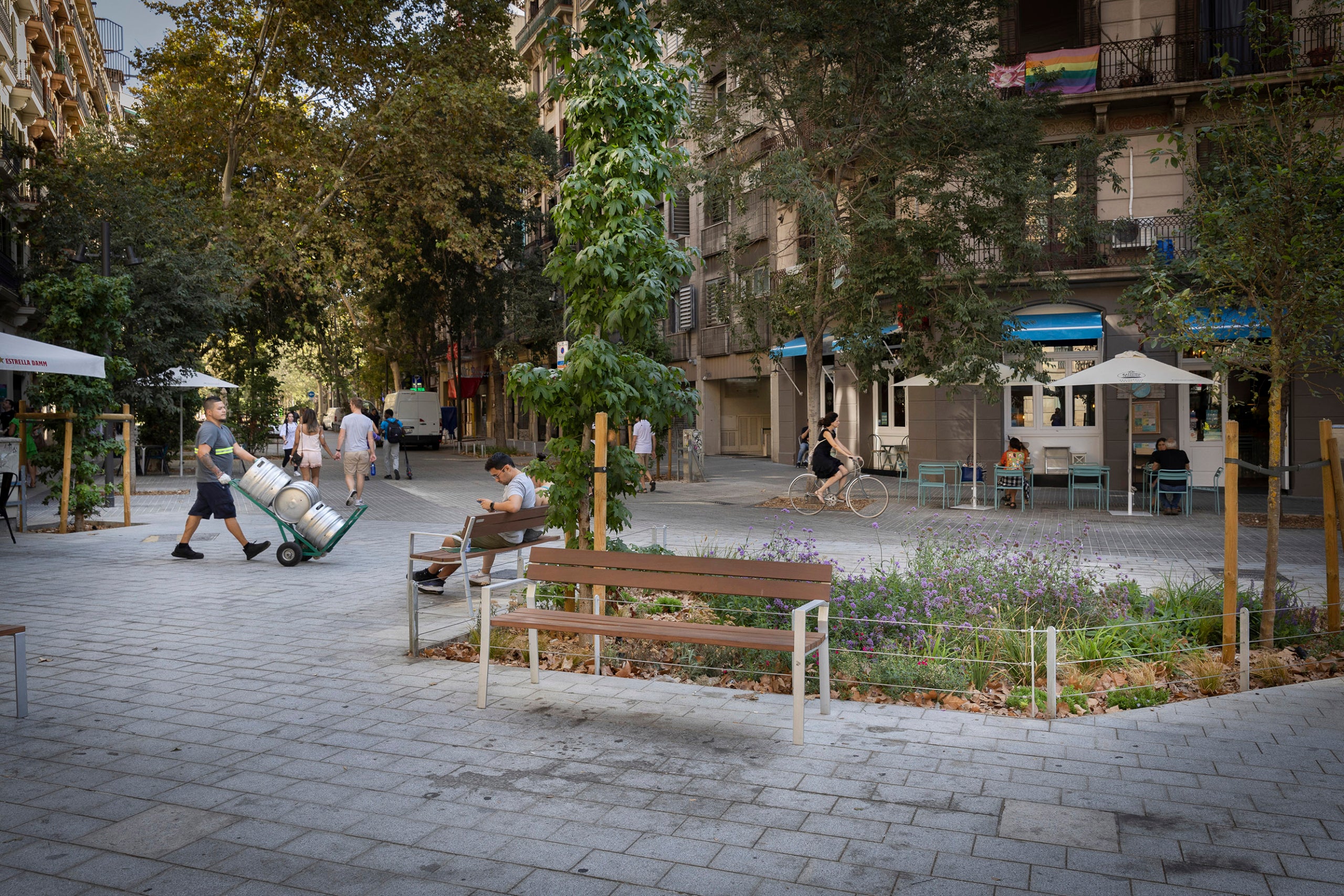 13.09.2023, Barcelona
Carrer del Consell de Cent, una vegada acabades totes les reformes.
foto: Jordi Play