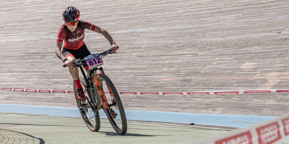 Uno de los participantes de la prueba en el Velódromo de Horta | Ayuntamiento