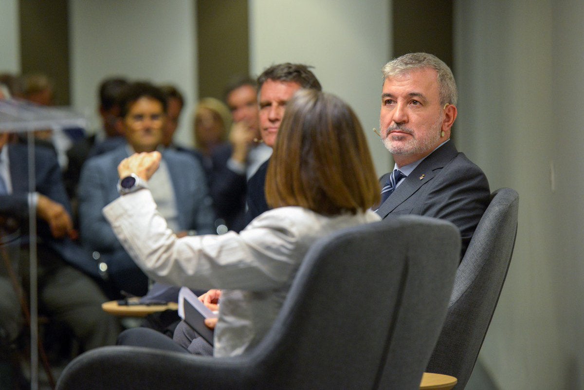 Collboni ha detallat el seu model econpomic davant dels emrpesaris de Barcelona | Cercle d'Economia