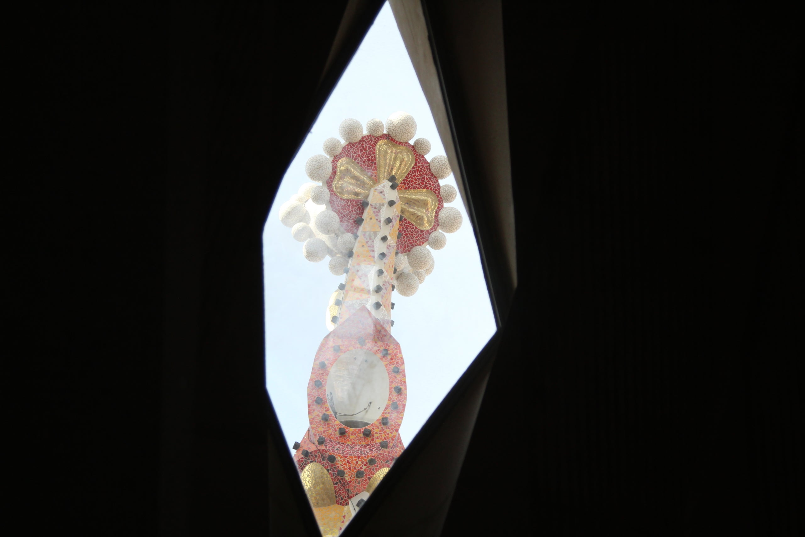 Vistes des d'un dels ventanals de la sala Creuer de la Sagrada Família / A.R.