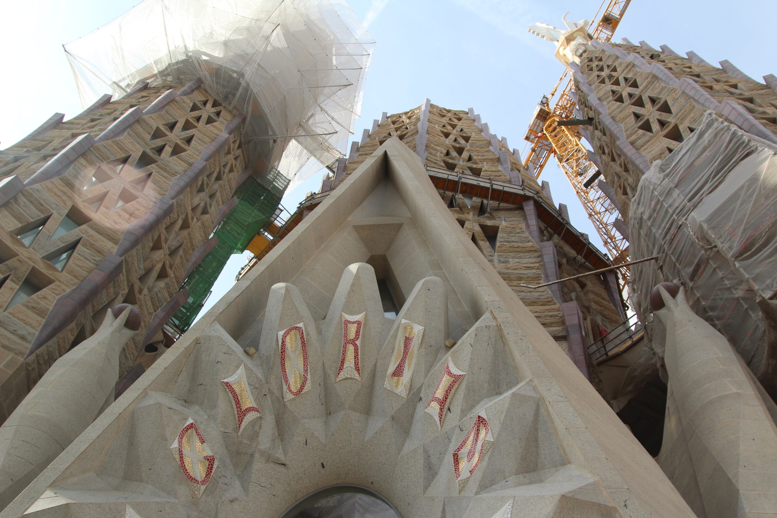 Torres de la Sagrada Família vistes des del nivell de la sala Creuer / A.R.