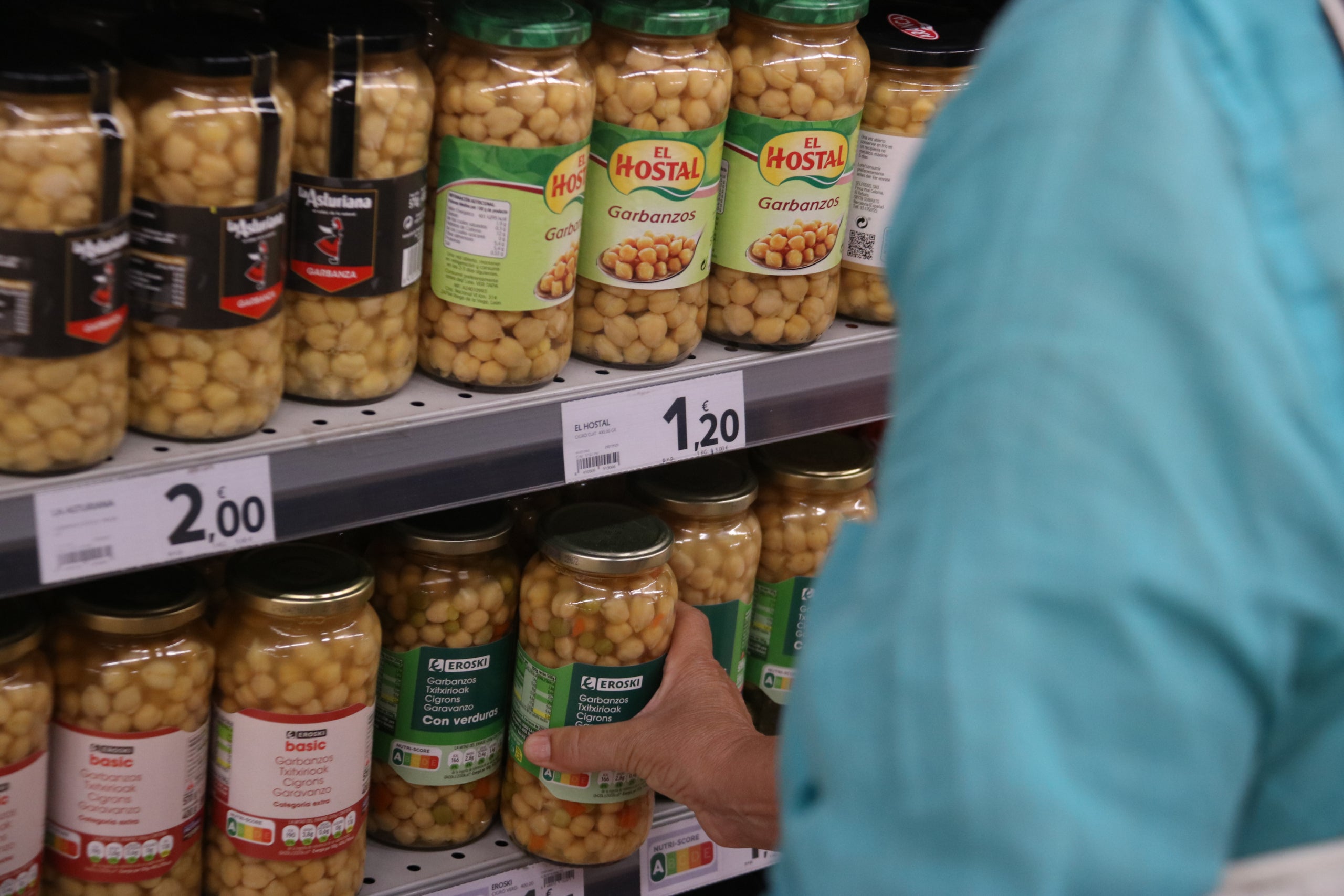 Els productes del supermercat, amb preus disparats | ACN
