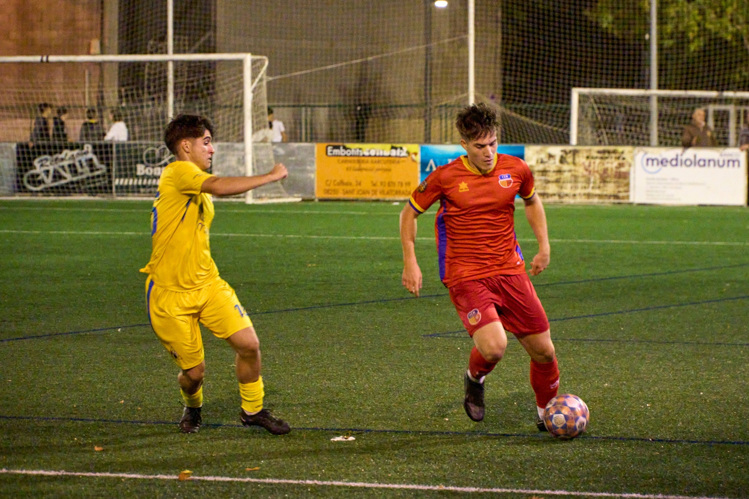 Imatge del partit entre Martinenc i Joanenc | Oriol Porcar ( FC Martinenc)