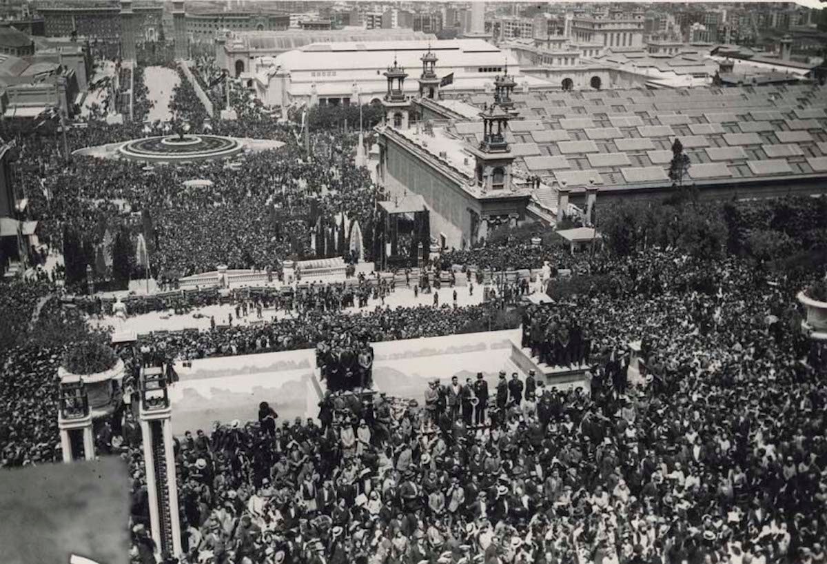 Imatge del dia de la inauguració de l'Exposició Internacional del 1929 que es va celebrar a Barcelona / Pérez de Rozas (AFB / Ajuntament de Barcelona)