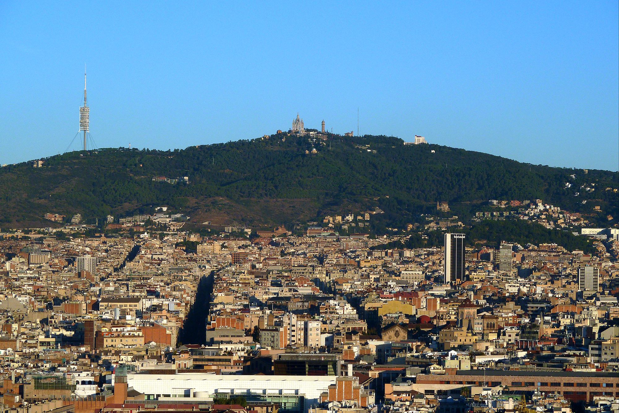 Vistes de Barcelona amb Montjuïc de fons | Ajuntament 