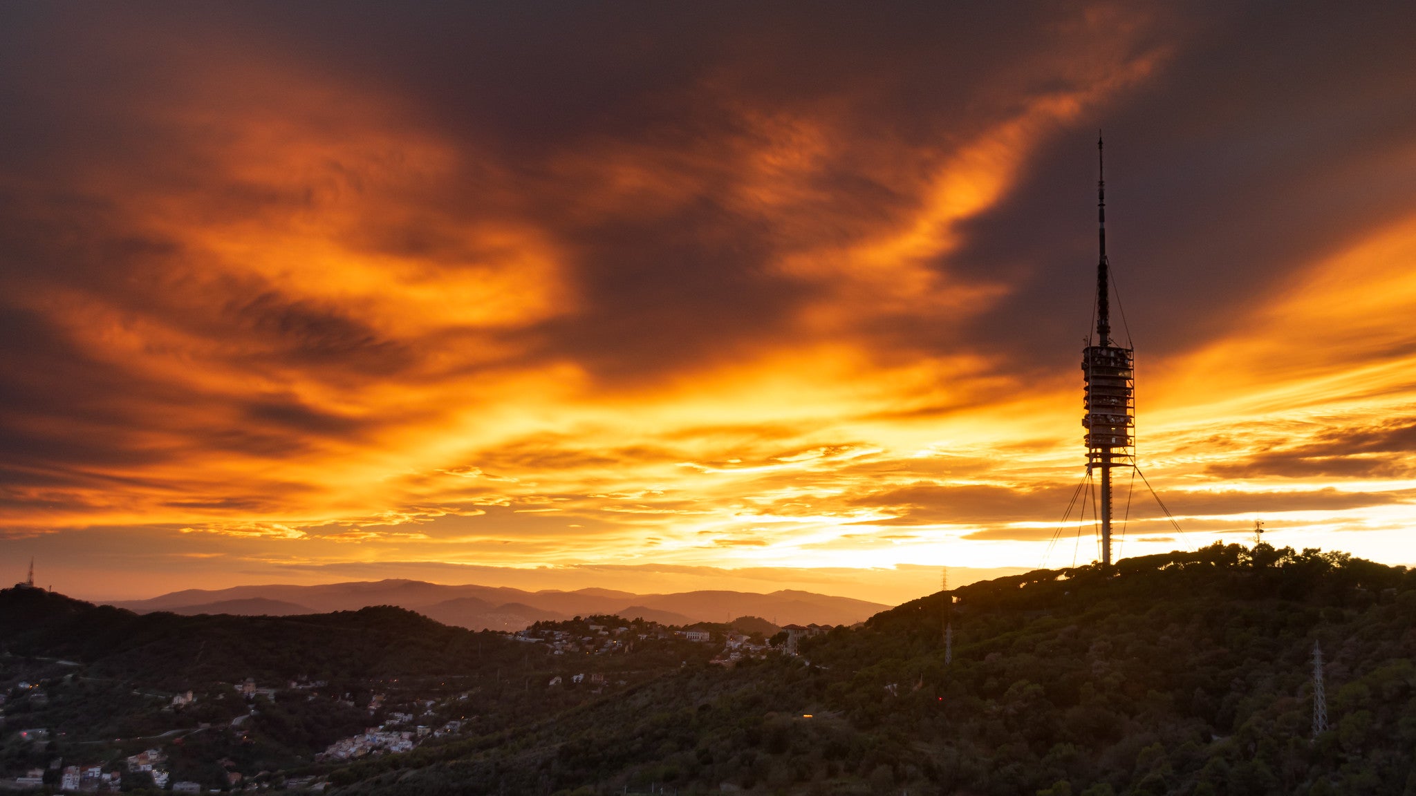 Imatge del Tibidabo aquest mes d'octubre | Alfons Puertas 