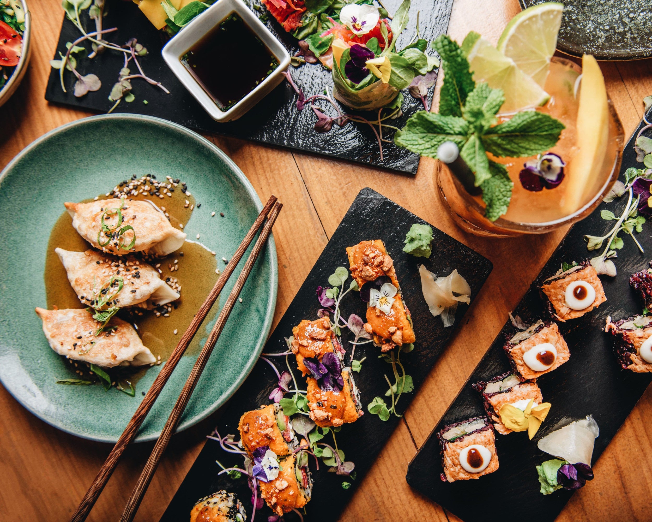 Algunes de les especialitats del restaurant Roots & Rolls en una imatge d'arxiu / Roots & Rolls