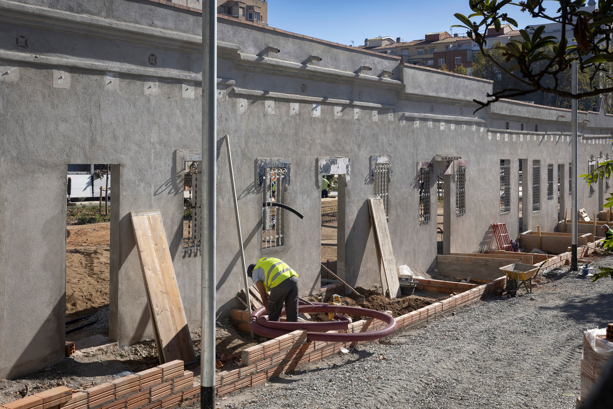 Transformacions urbanístiques al Camp de la Creu, Les Corts. Parc de la Colònia Castells.