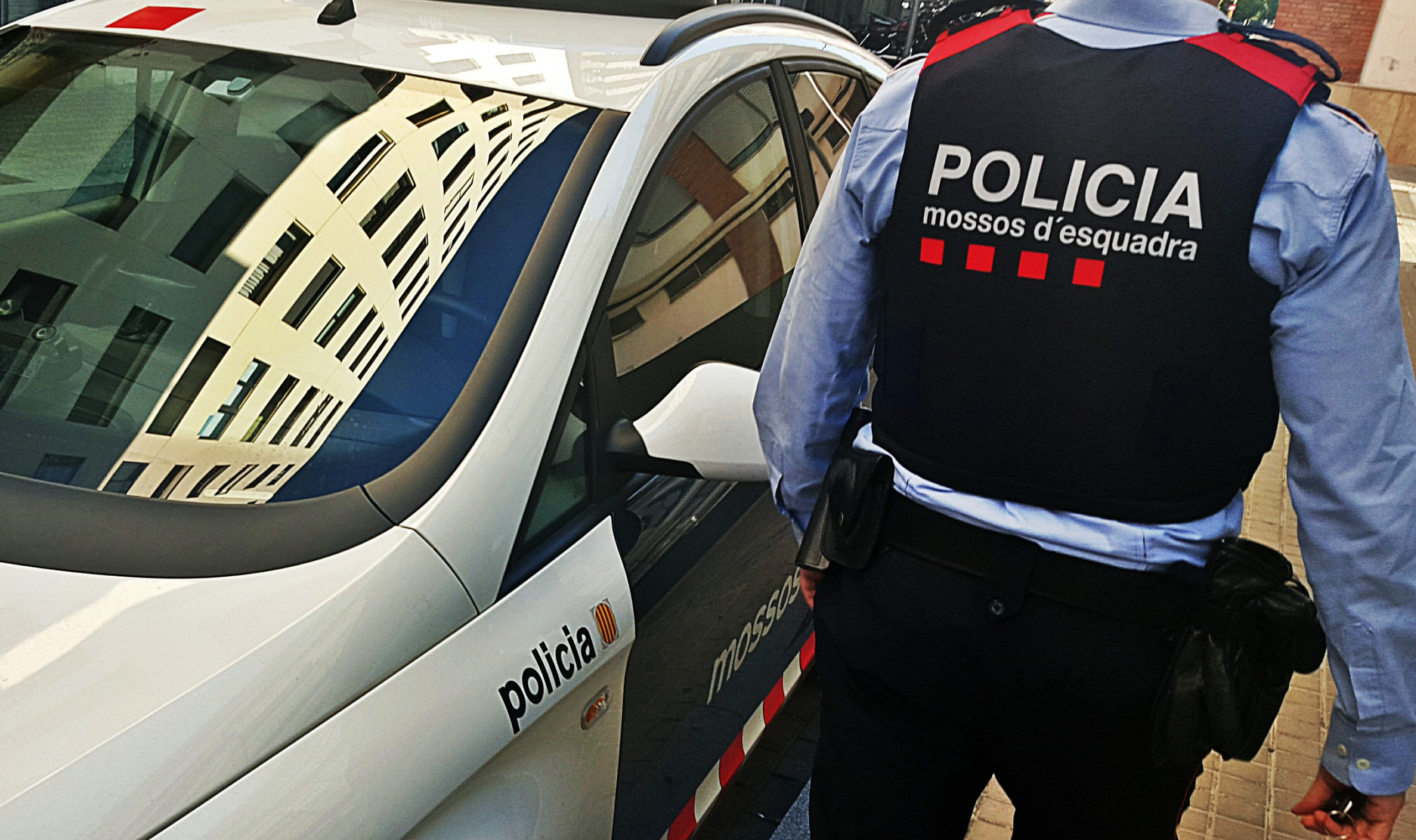 Imatge d'arxiu d'un Mosso en un operatiu | Mossos 