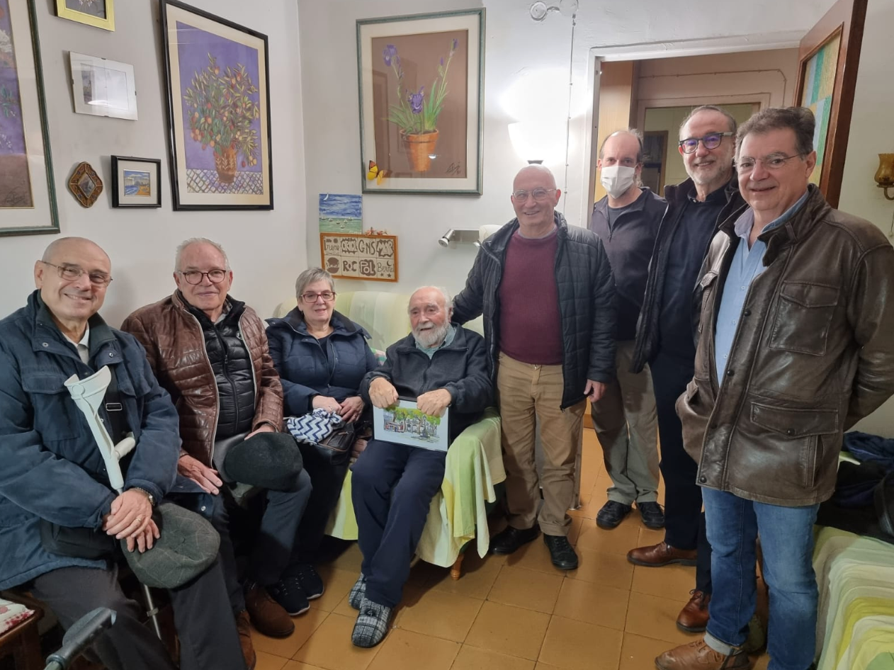 Foto: Francesc Porret ( centre) envoltat dels diferents presidents que ha tingut l'entitat