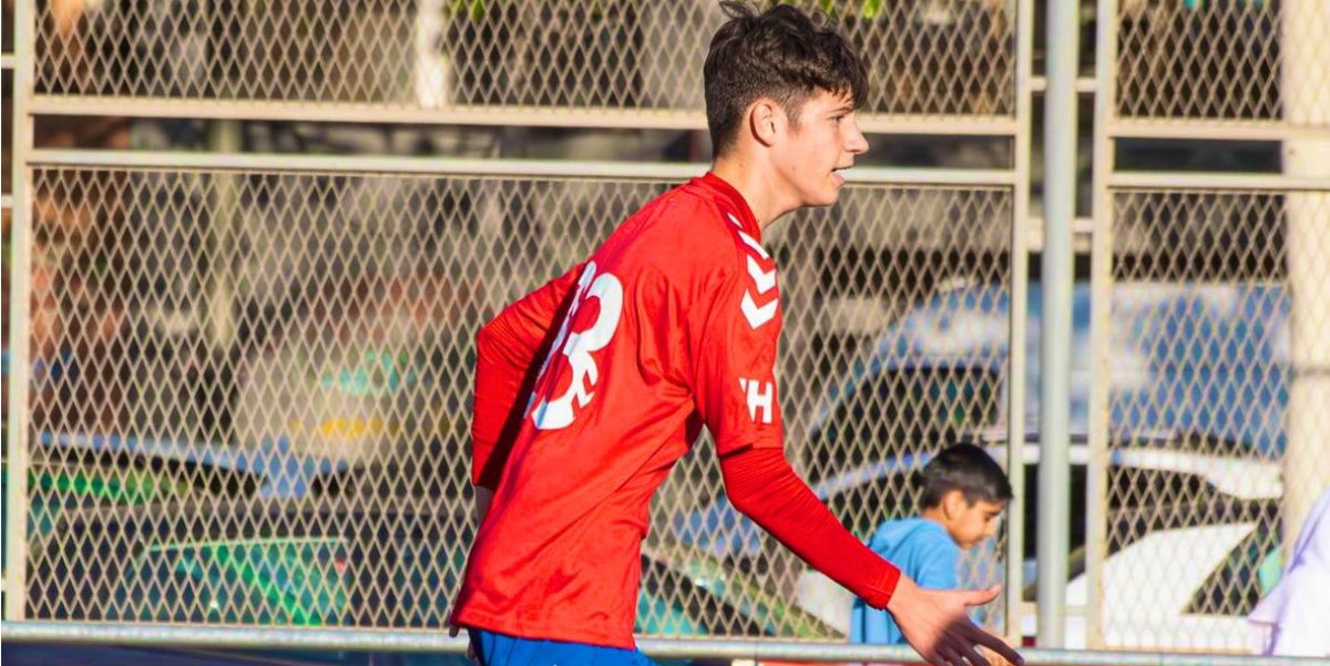 Un jugador del juvenil D del Hospitalense en una imagen de archivo | Hospitalense