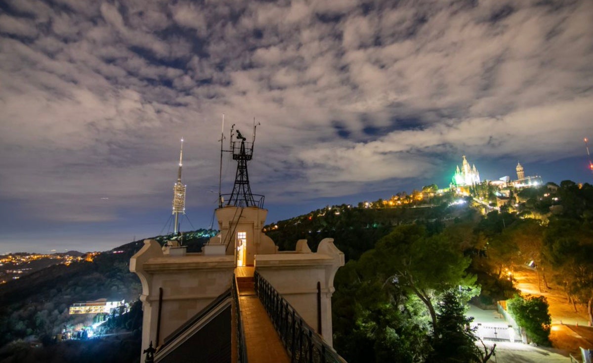 Una imatge presa des de l'Observatori Fabra el 28 de desembre de 2023 ALFONS PUERTAS