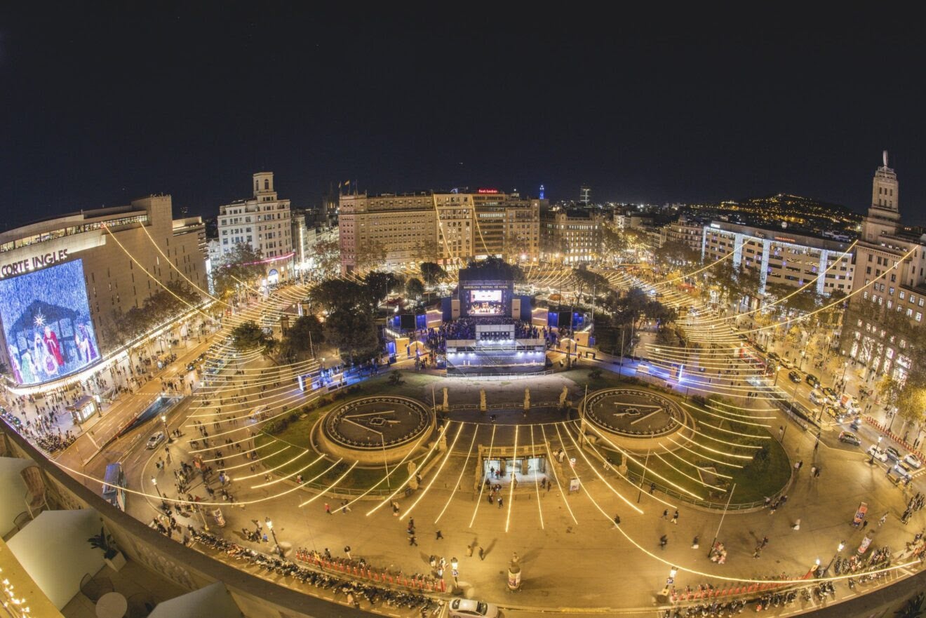 L'espectacle a la plaça Catalunya | Ajuntament