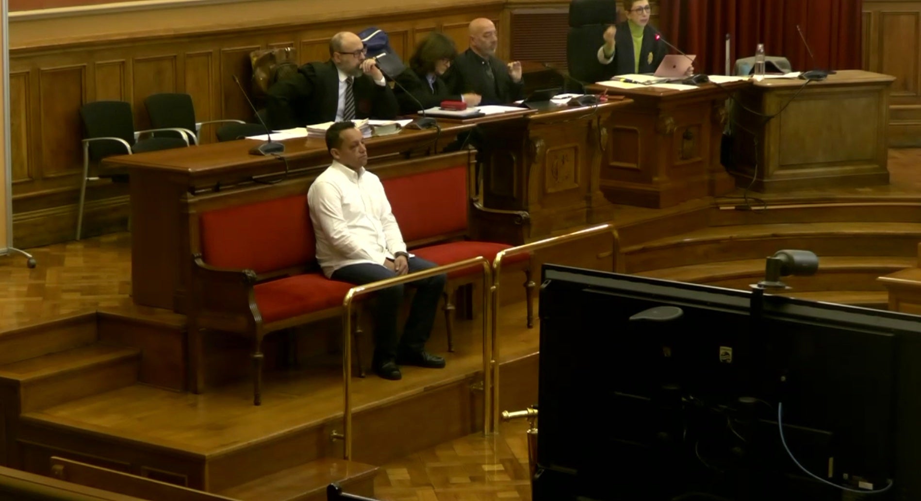 La fiscal del Gaixample exposa el seu informe davant el jurat amb Giovanny, l'acusat a la banqueta