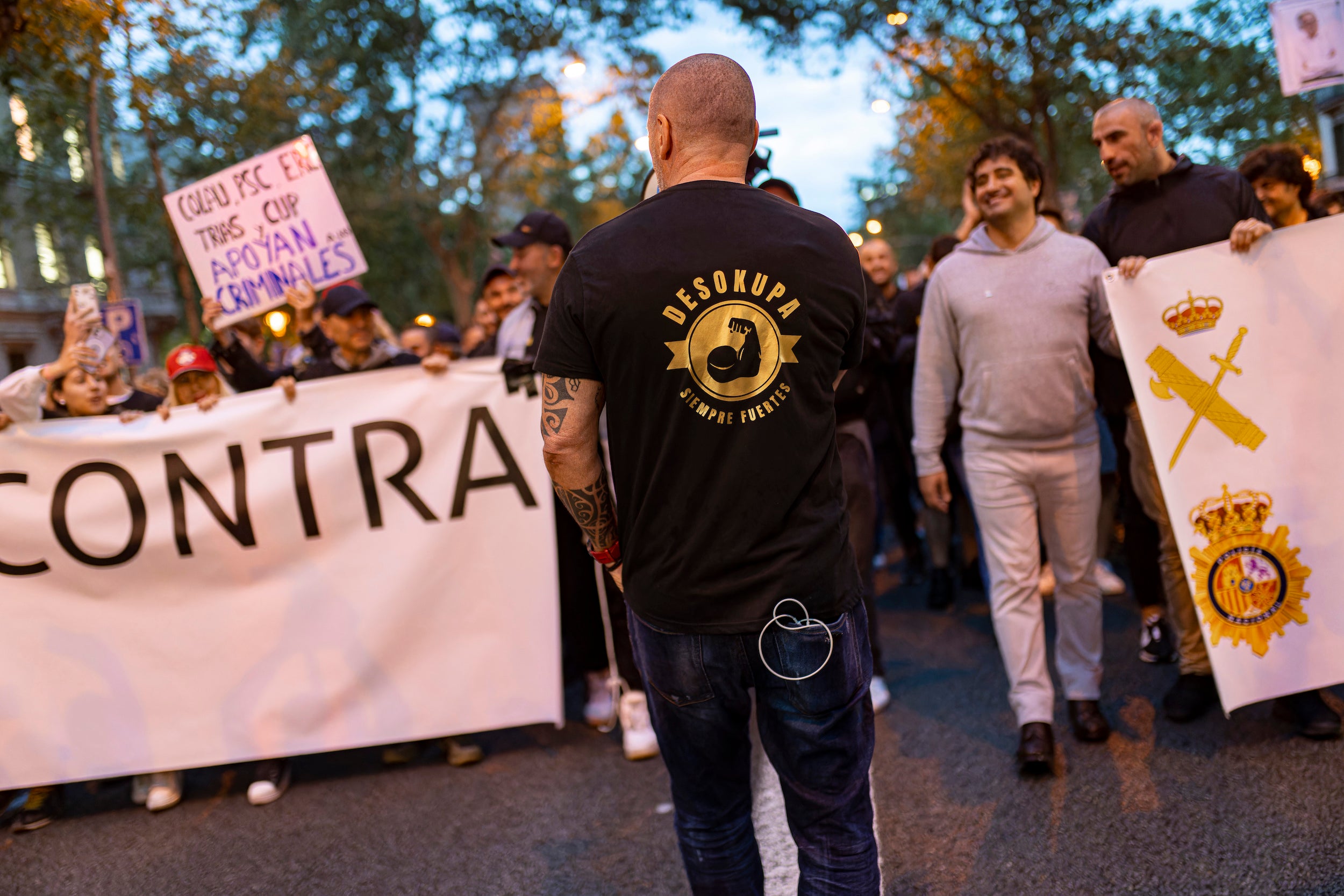Daniel Esteve de Desokupa, a l'inici d'una manifestació a Barcelona/Lorena Sopena