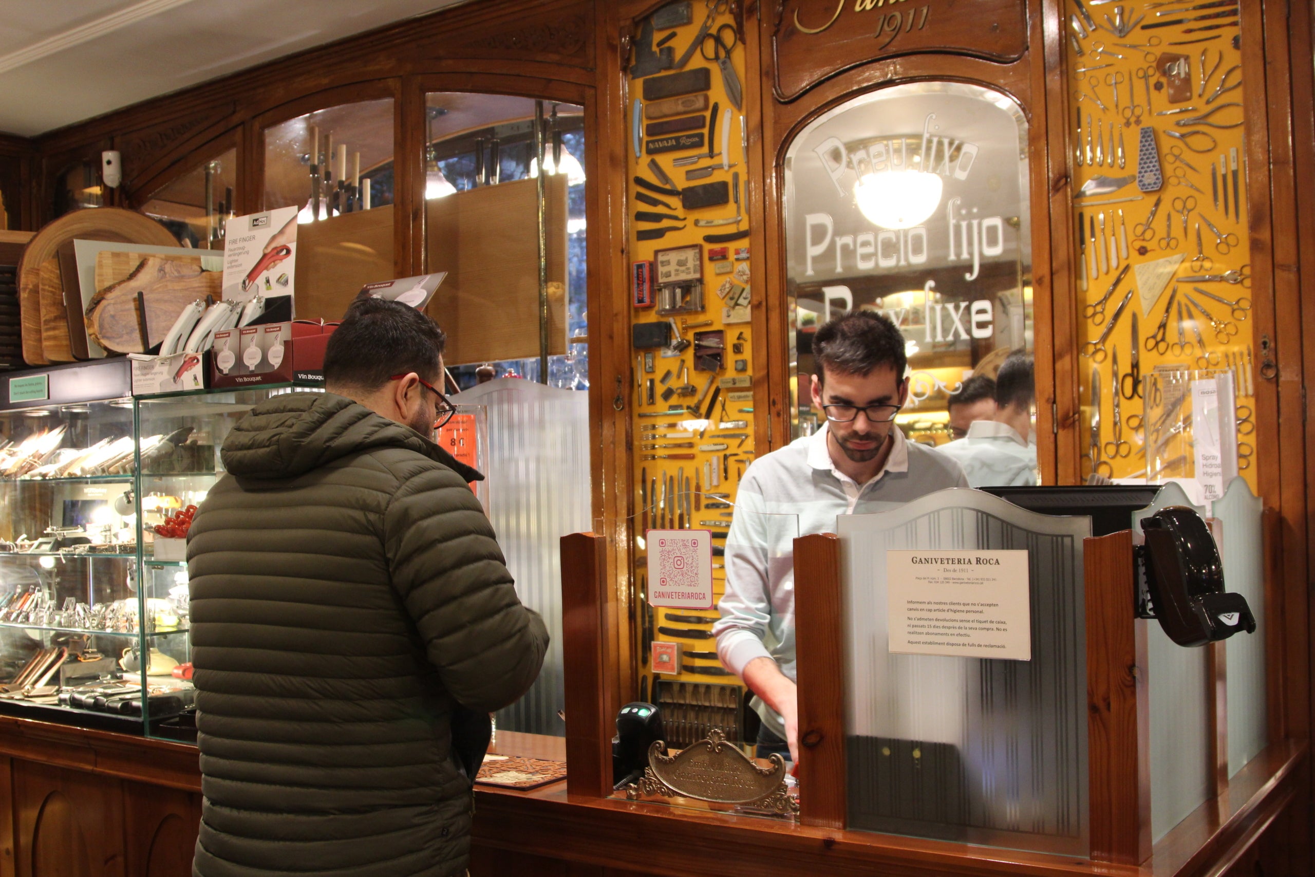 Uno de los espacios de la Cuchillería Roca, un negocio fundado en 1911 que resiste al Gótico / A.R.