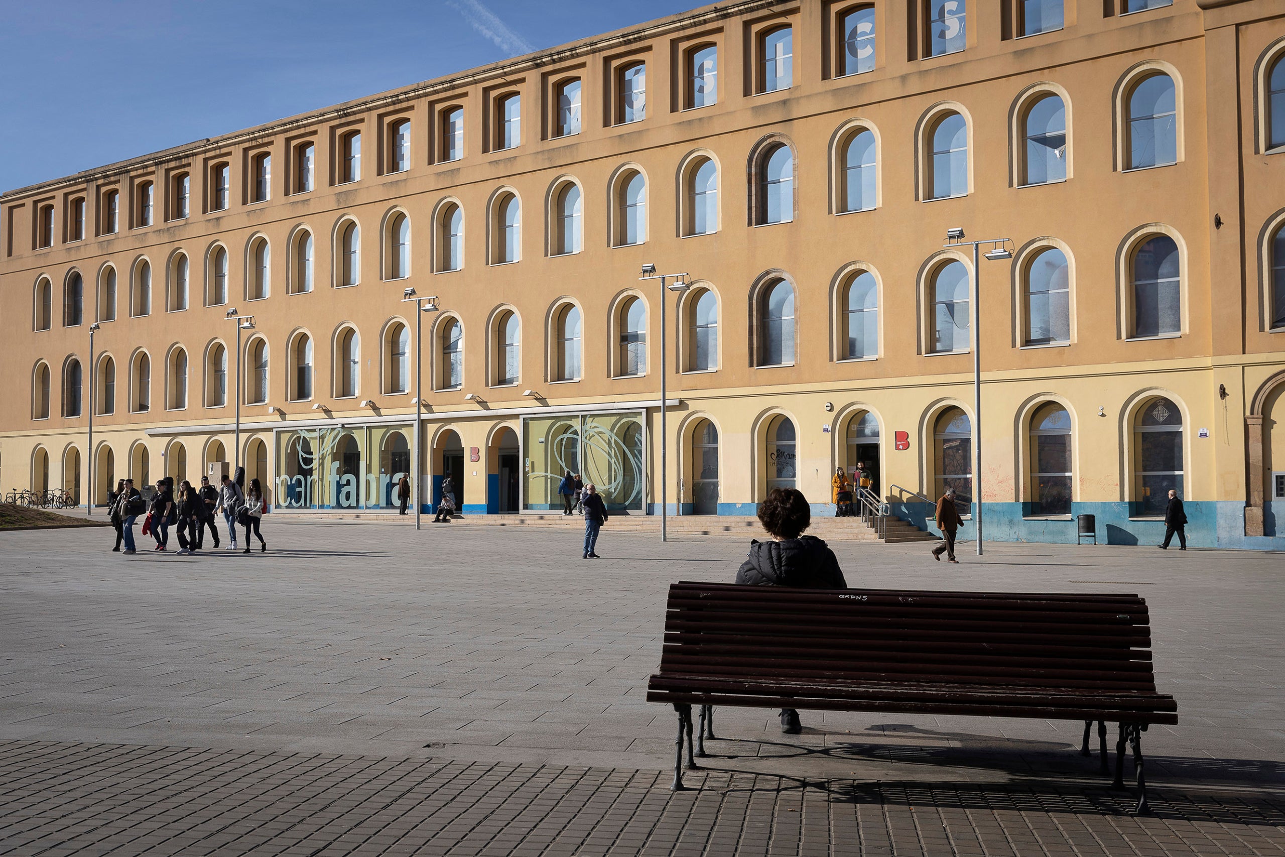 La biblioteca de Can Fabra, a Sant Andreu / Jordi Play