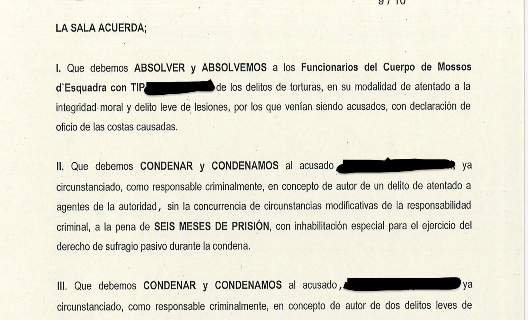 Part dispositiva de la sentència on s'absolen els dos Mossos/QS