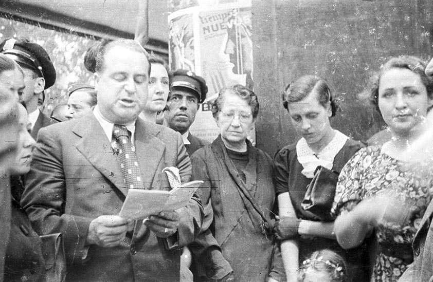 L'alcalde Hilari Salvadó en un acte el 18 juliol del 1938 / Fons Josep Maria Pérez Molinos (Cedida)
