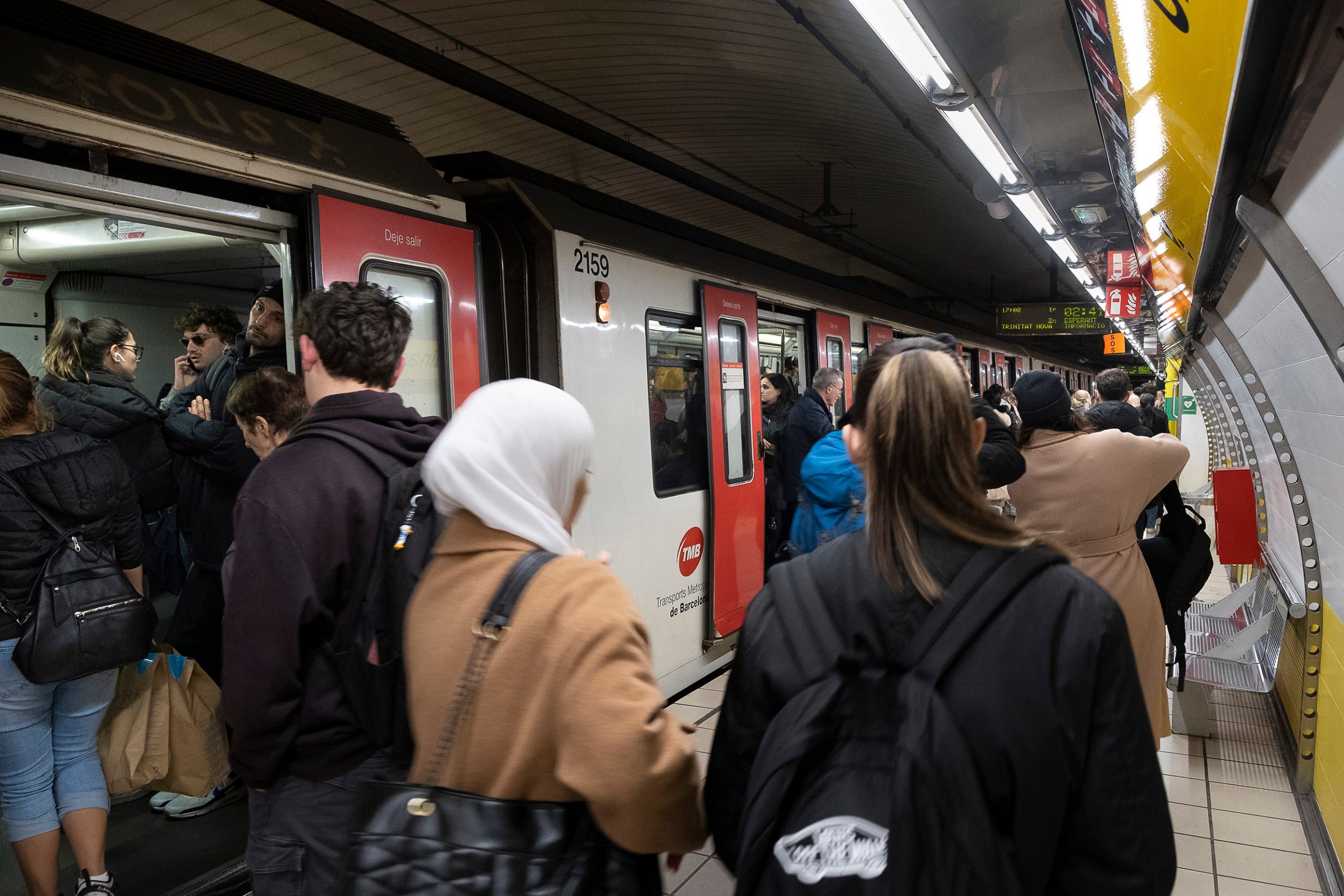 Transport públic a Barcelona. TMB, metro.
21.02.2024, Barcelona
foto: Jordi Play