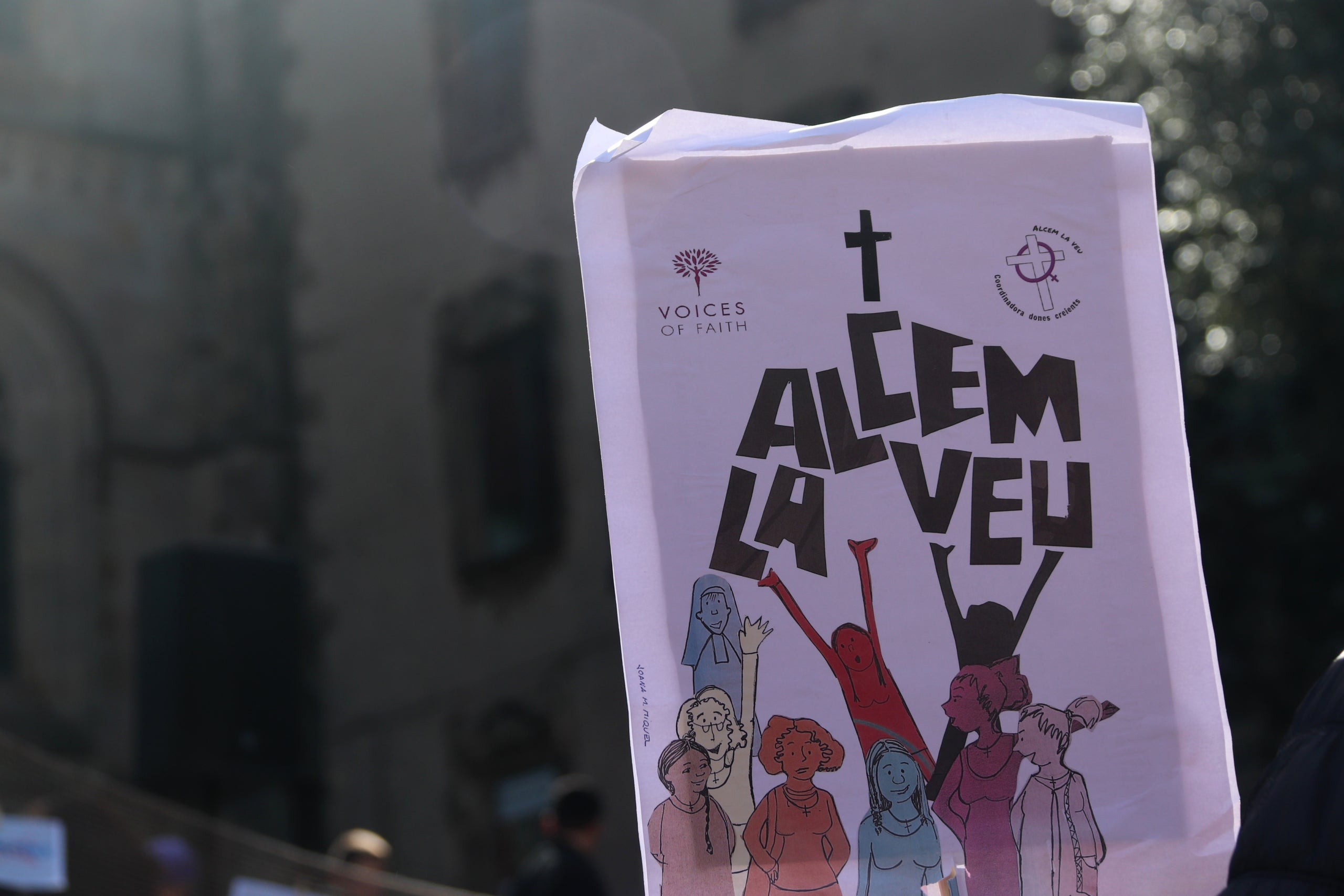 Cartell del col·lectiu Alcem la Veu, que reclama la igualtat entre dones i homes a l'Església / ACN