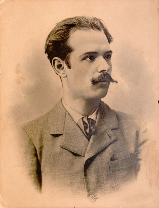 FOTO 00012 (CR 164087). Pau Casals als vint anys, a Barcelona [Fotografia química], No identificat (Autor) [27/12/1896 - 26/12/1897]