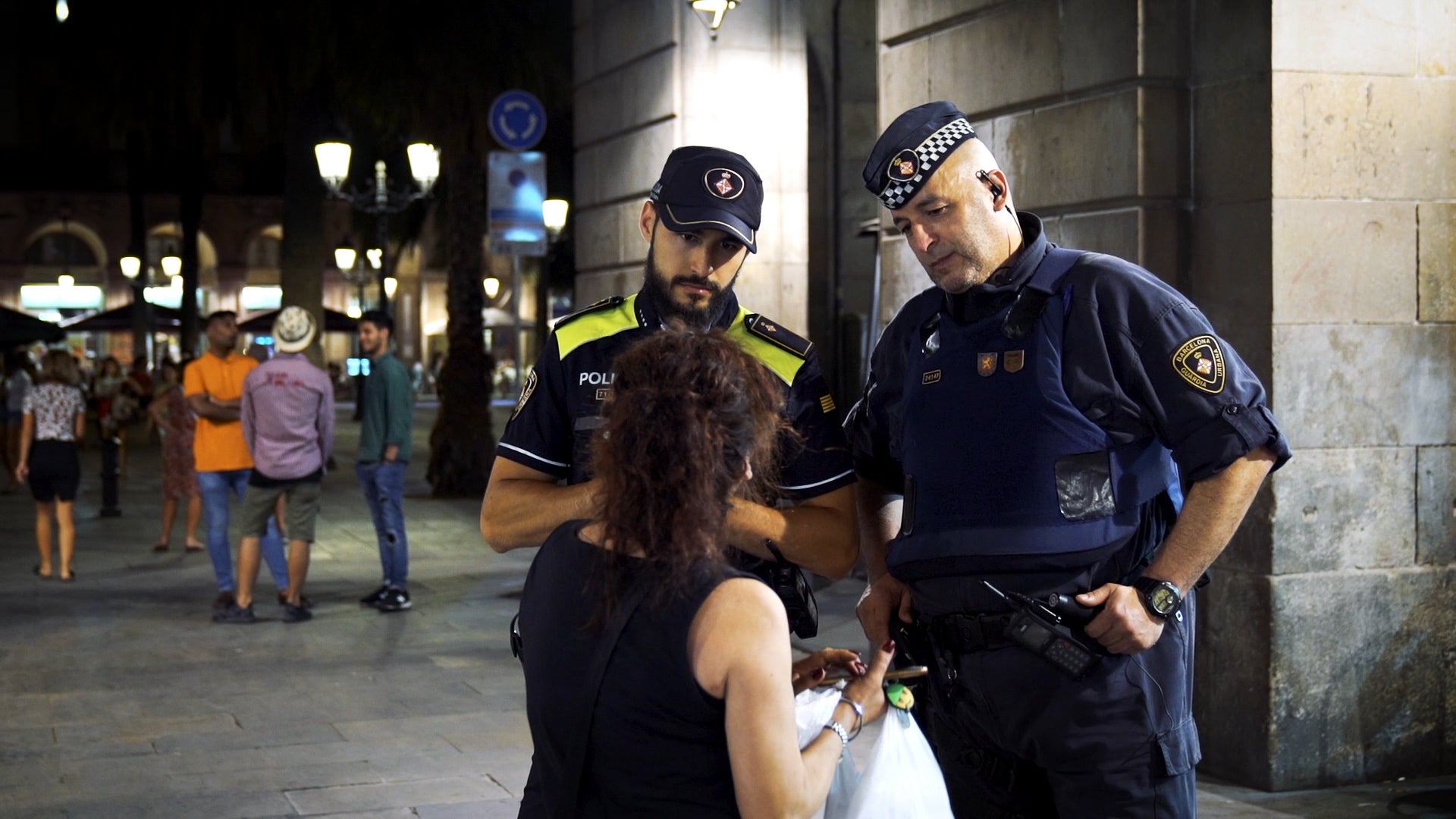 Agents de la Guàrdia Urbana de Barcelona durant un operatiu en una imatge d'arxiu / Guàrdia Urbana
