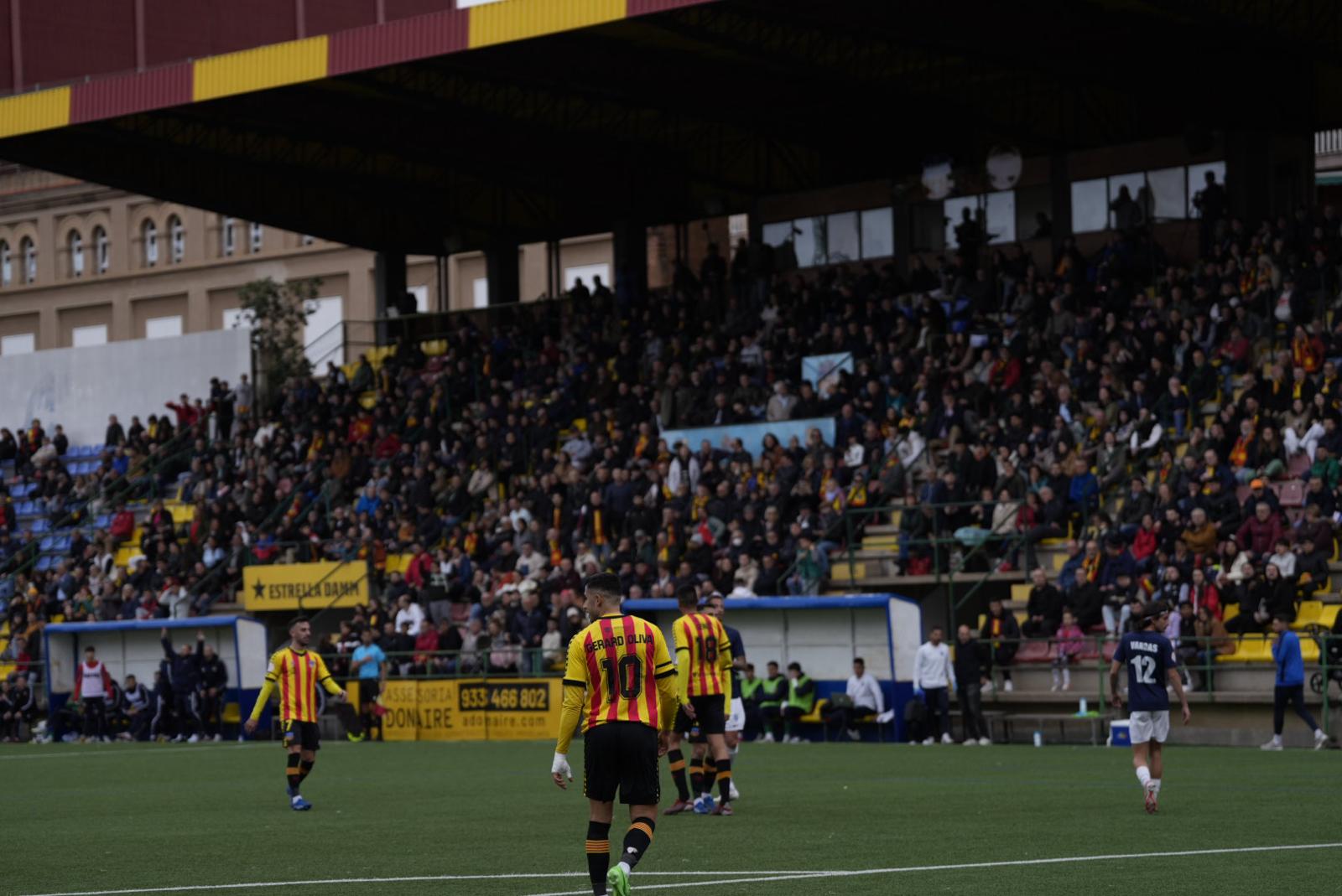 Imatge d'un partit del Sant Andreu amb la graderia plena | Álvaro Martín (UE Sant Andreu)