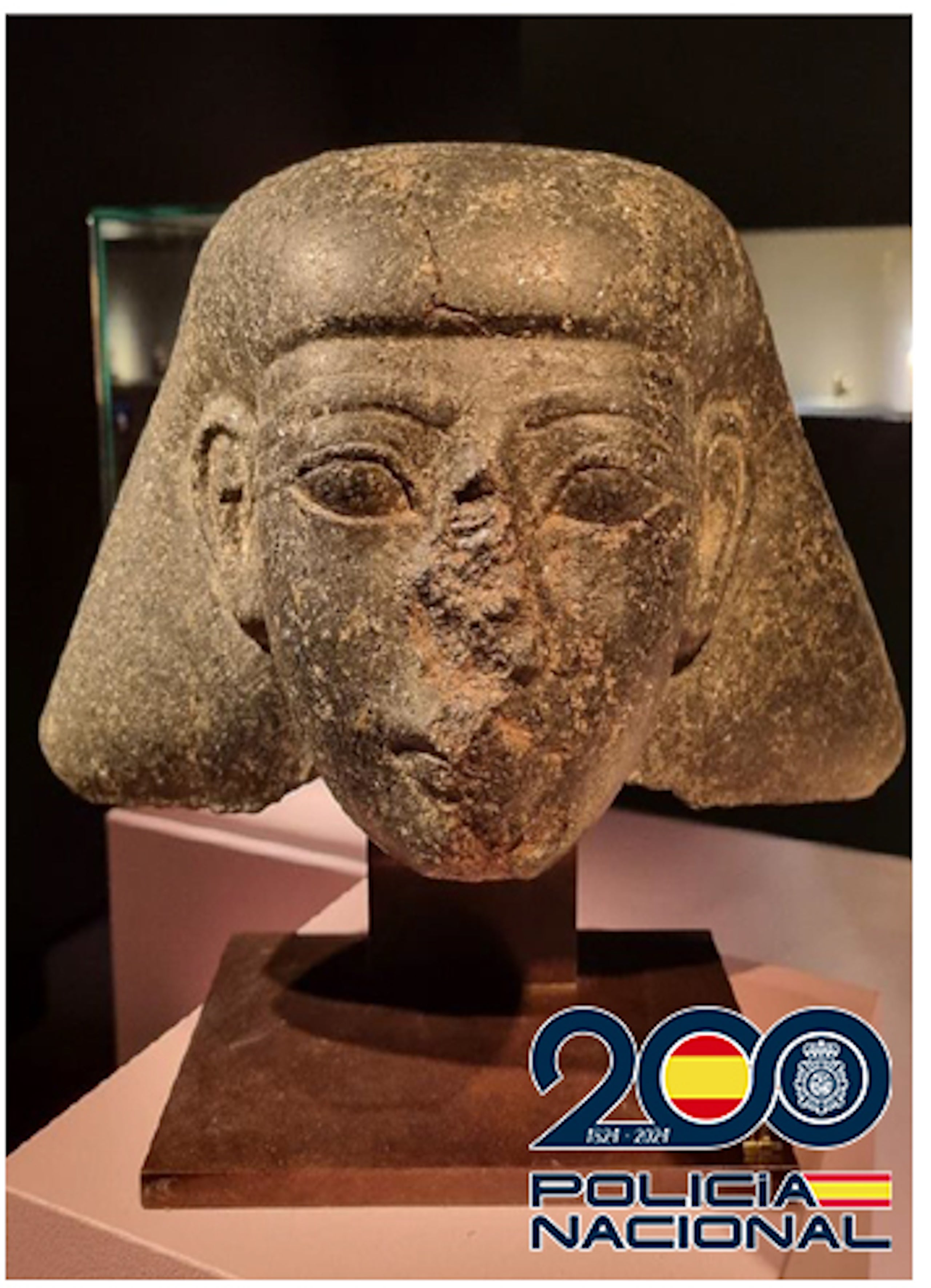 L'escultura egípcia valorada en 190.000 euros interceptada per la policia / CNP