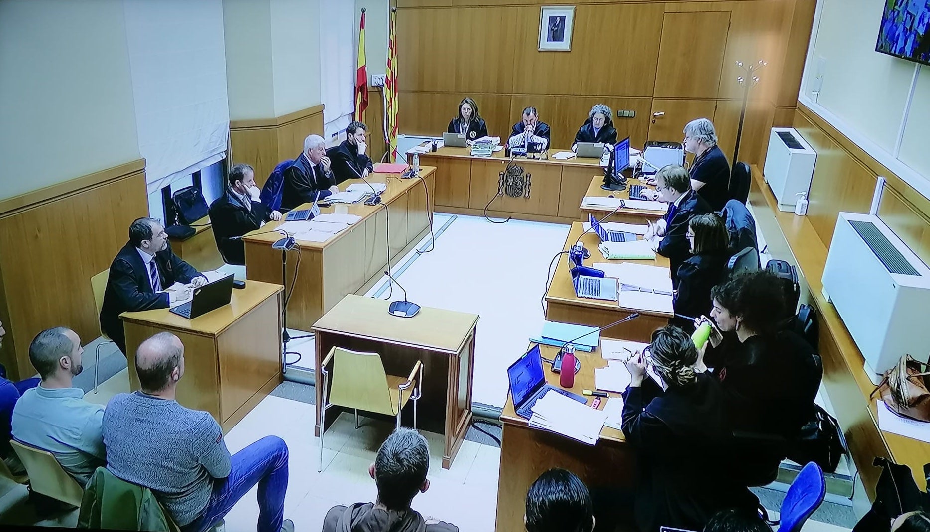 Una imatge de la primera jornada de la vista oral del judici a quatre Mossos d'Esquadra per una detenció il·legal/QS