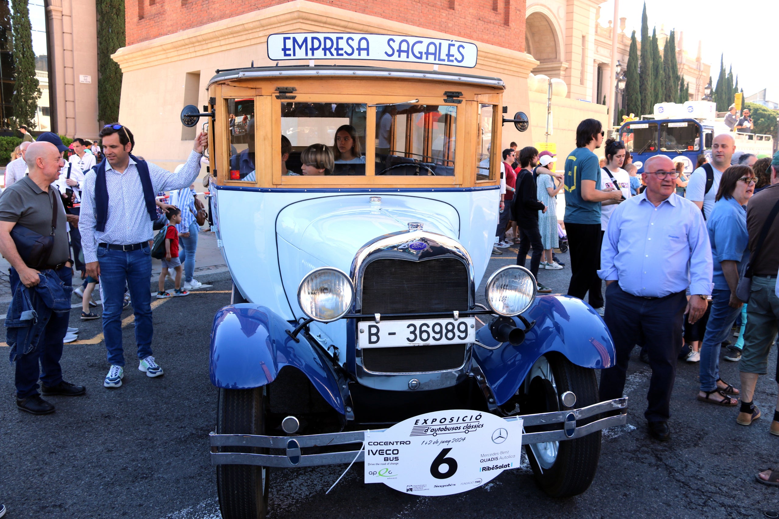 Imatge d'uns dels vehicles que ha portat a l'exposició l'empres a Sagalés / ACN