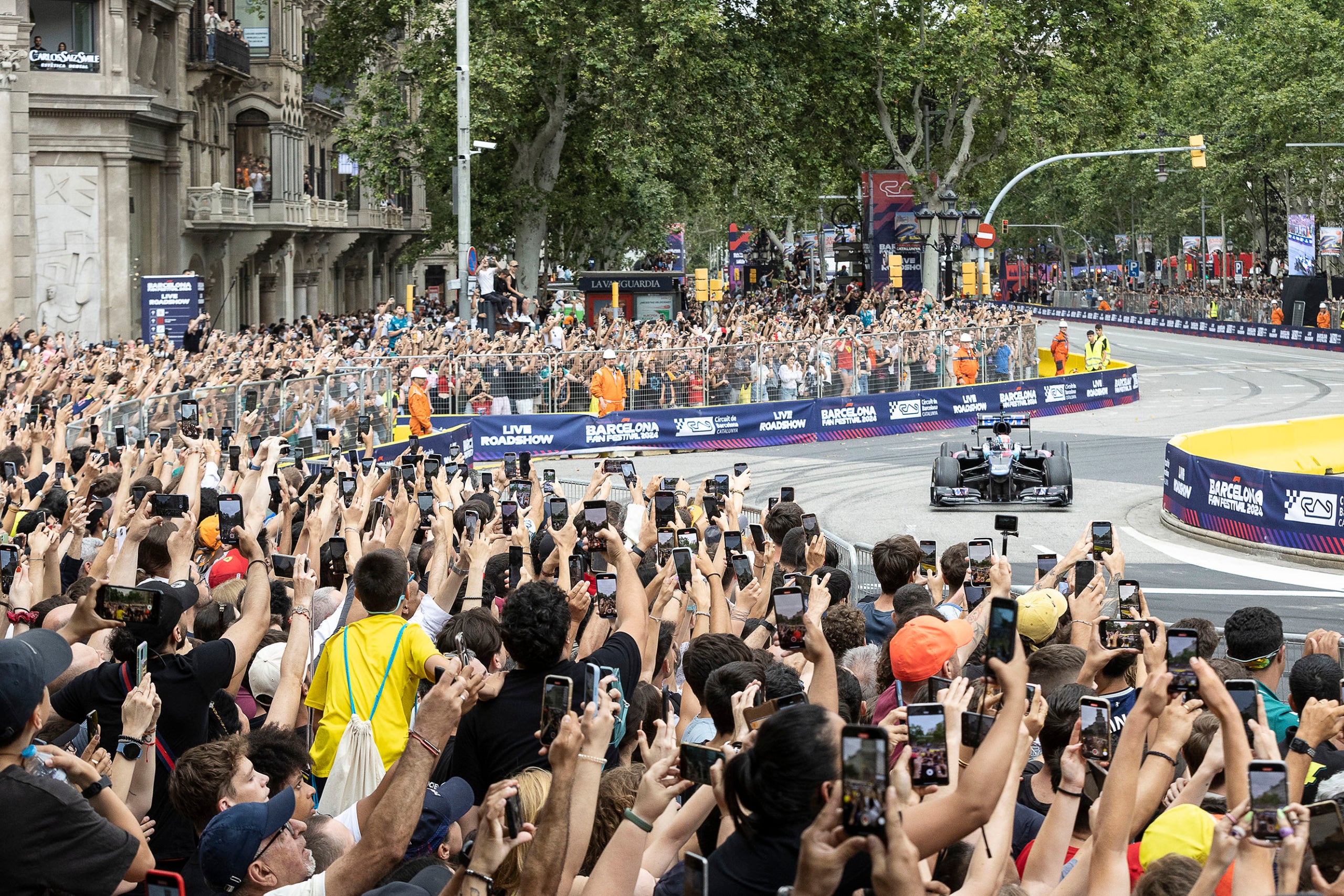 'Show' de la F1', al passeig de Gràcia, l'any passat a mitjans de juny / Jordi Play