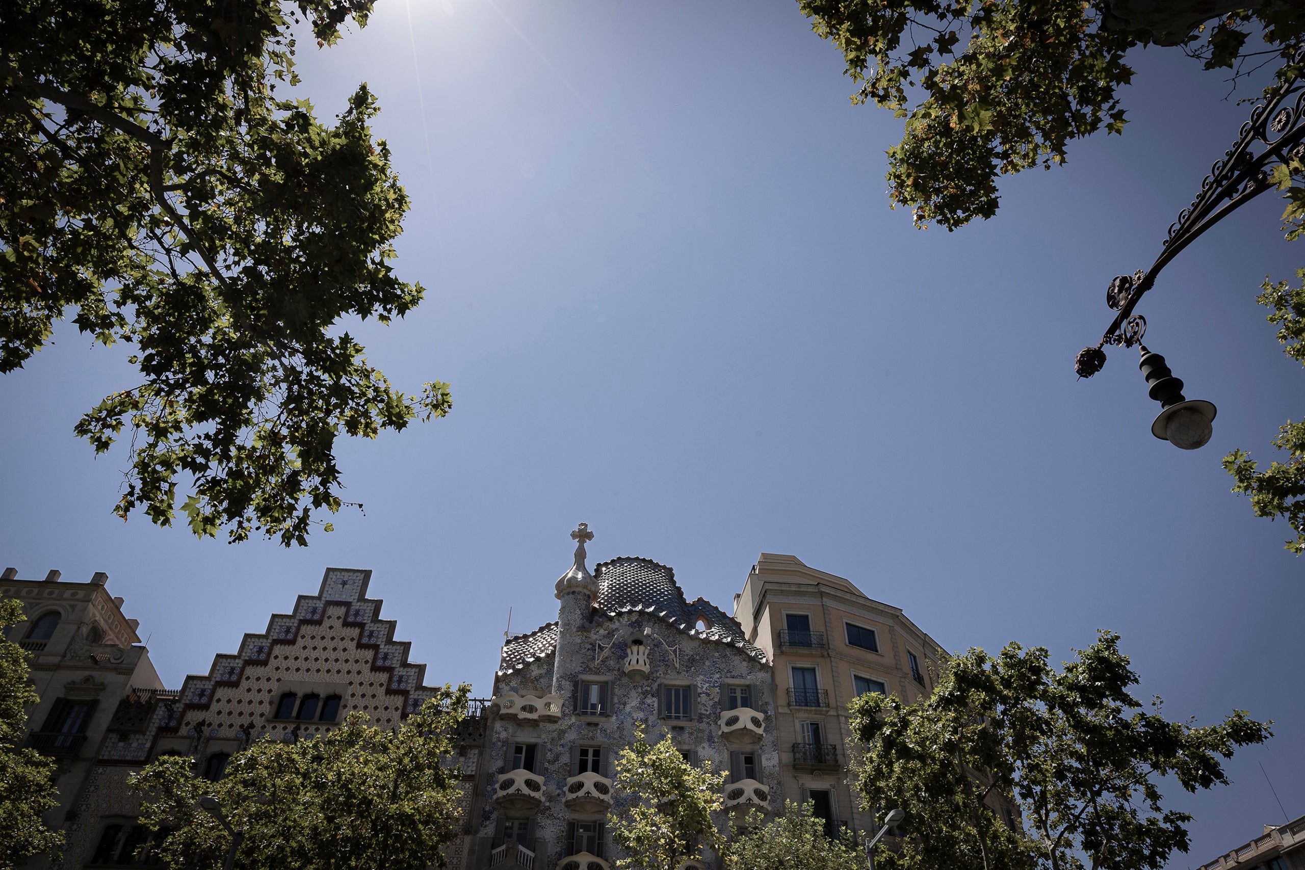 Casa Batlló, passeig de Gràcia, Casa Amatller, Gaudí, Barcelona.
23.07.2024, Barcelona
foto: Jordi Play