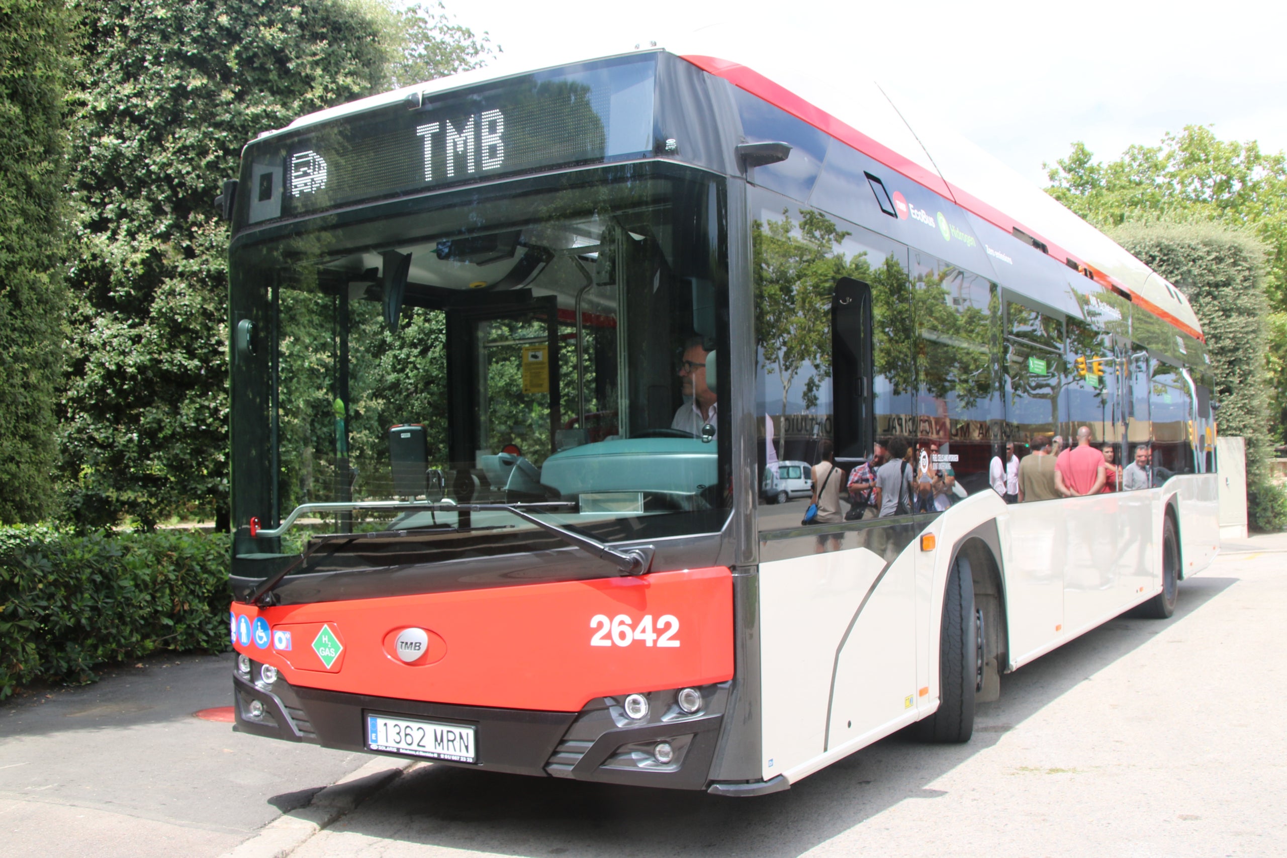 L'autobús amb funciona amb hidrogen verd de l'empresa Solaris | Albert Hernàndez (ACN)