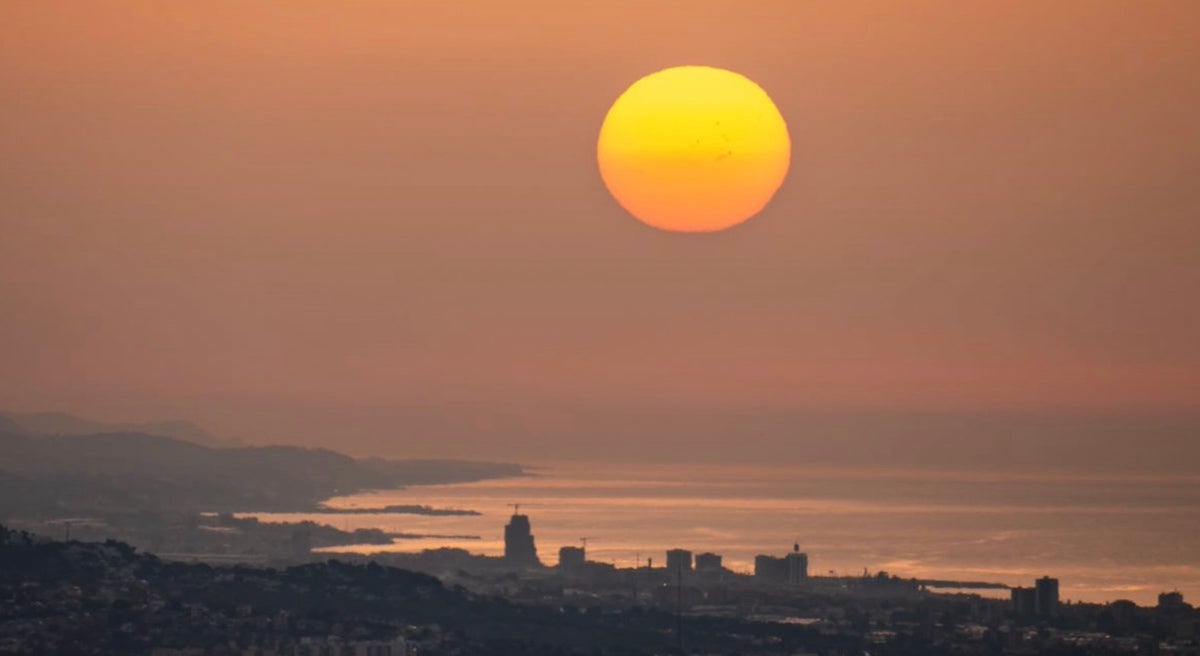 El termòmetre de l'Observatori Fabra s'ha enfilat fins als 27,1 graus de matinada OBSERVATORI FABRA/ ALFONS PUERTAS