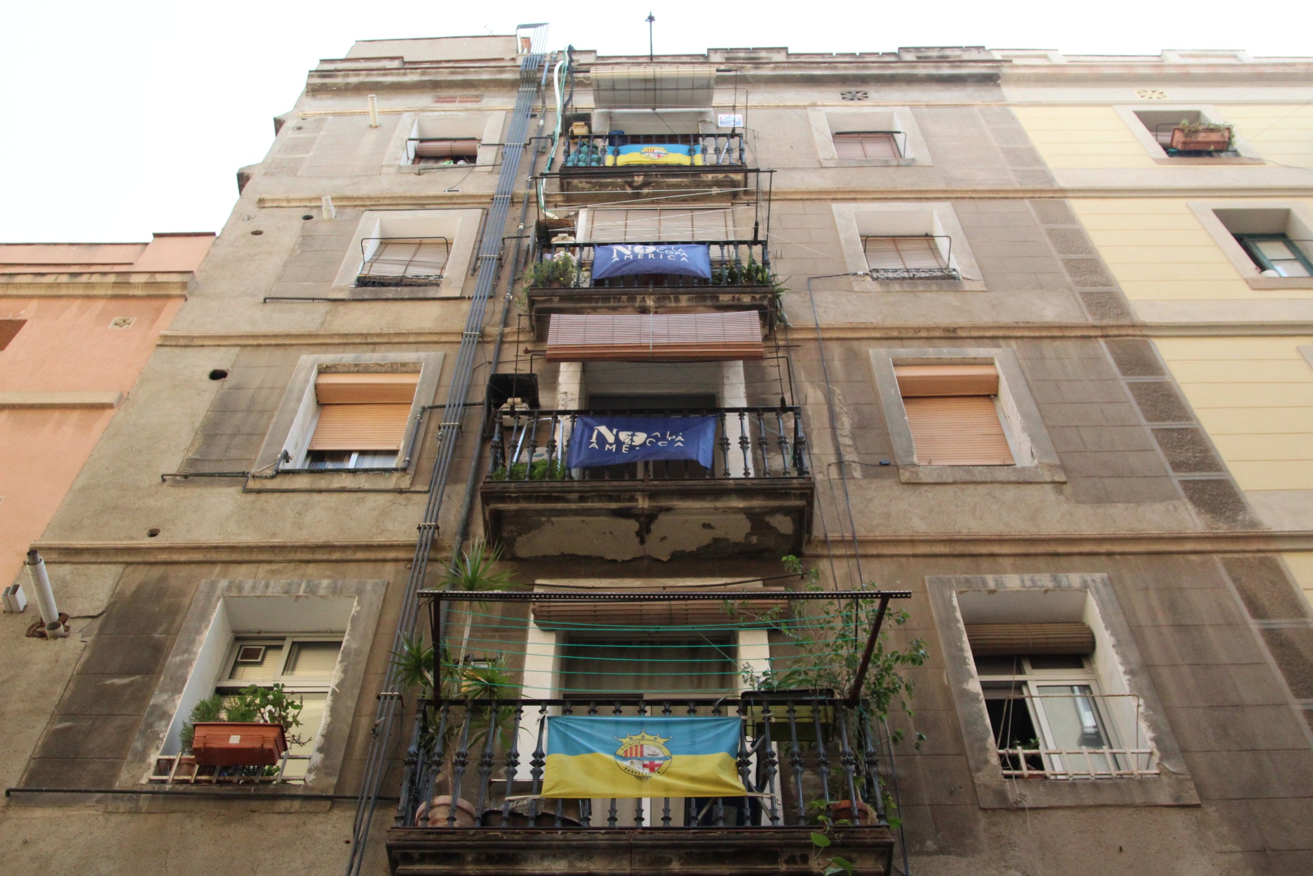 El barri de la Barceloneta es prepara per convertir-se en l'epicentre de la Copa Amèrica de Vela durant gairebé dos mesos / A.R.