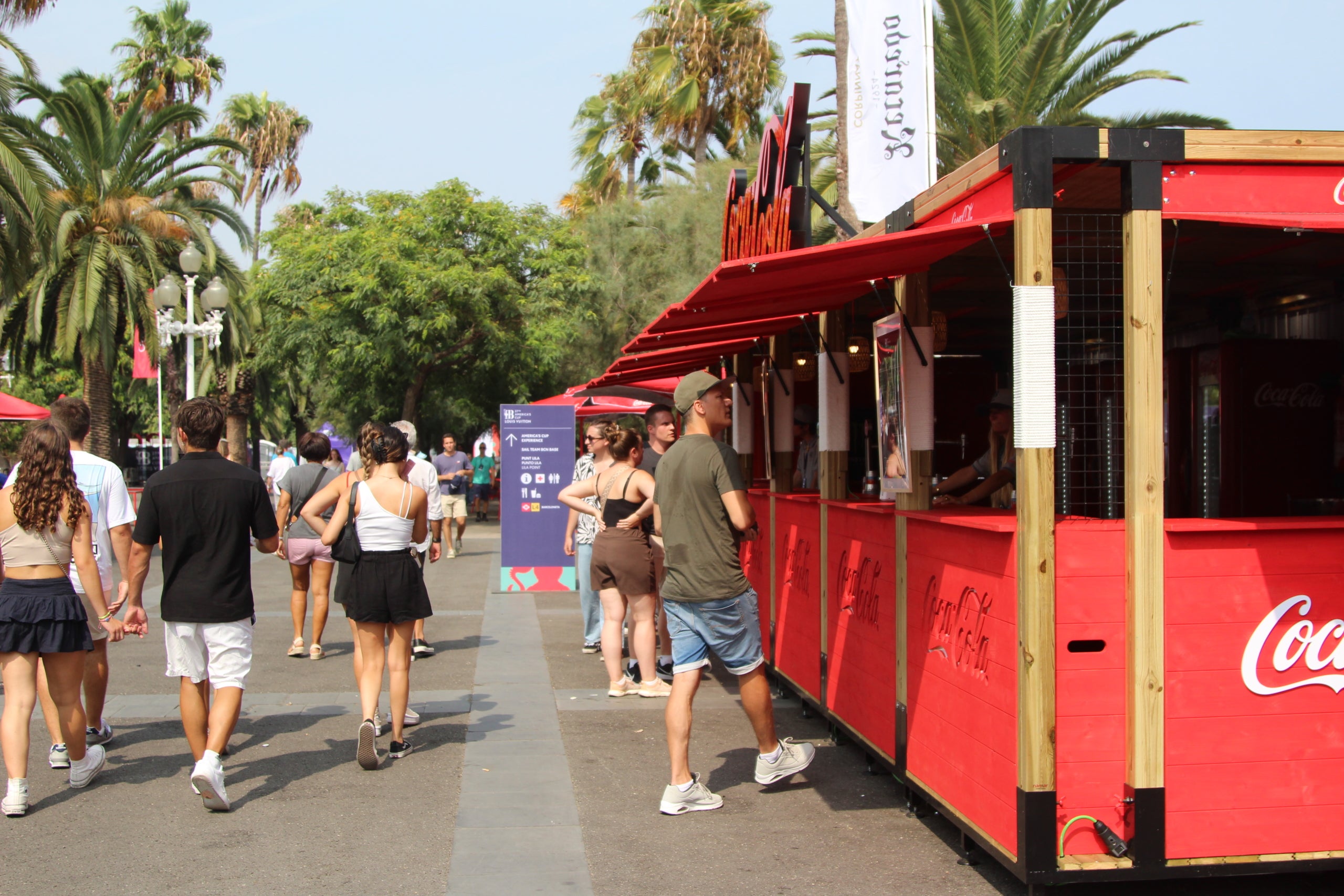 Un dels espais de les fan zones habilitades per poder seguir la Copa Amèrica arreu de la costa barcelonina / A.R.