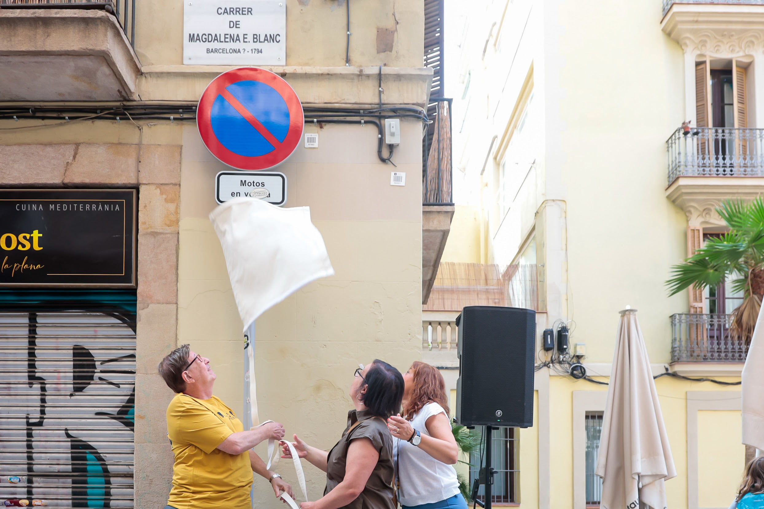 Canvi de nom a tres carrers de Gràcia / Ajuntament