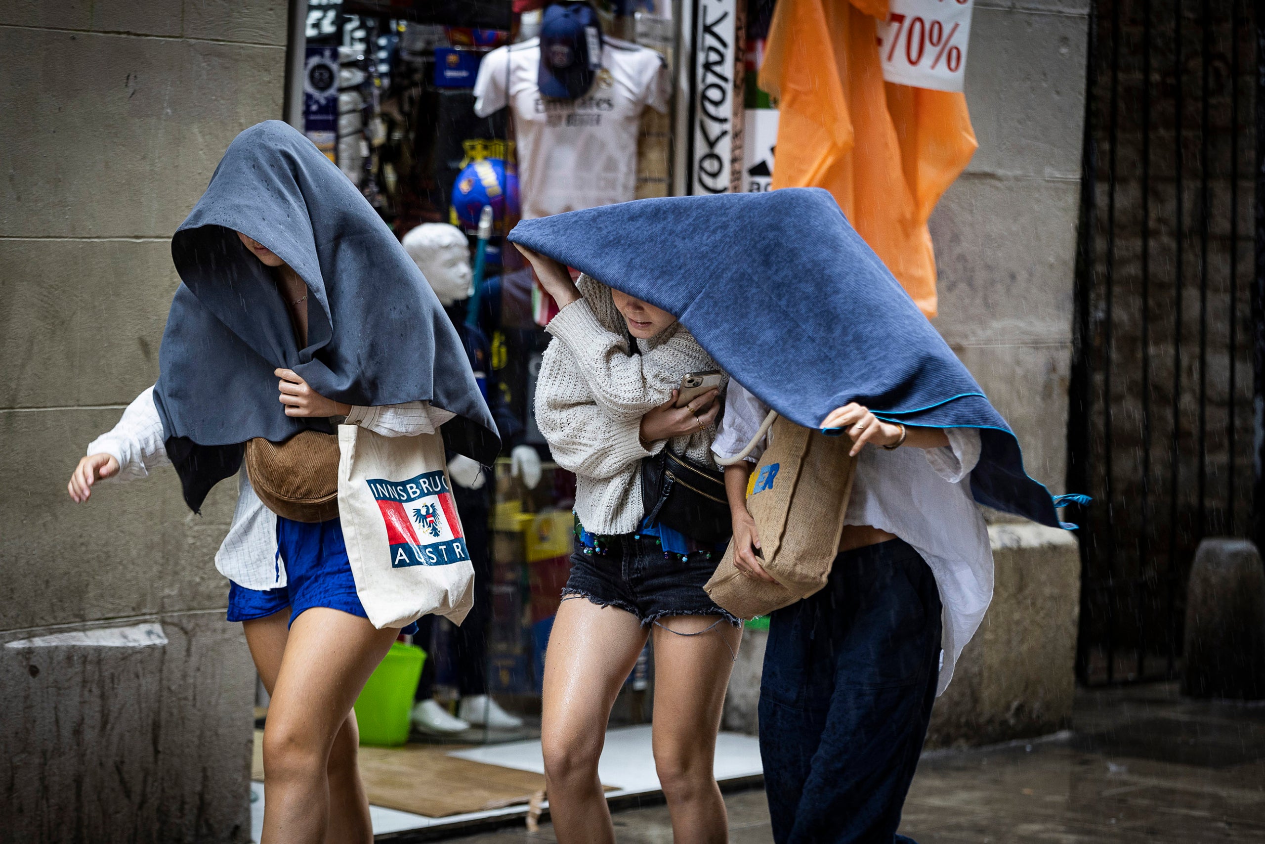Pluja al centre de Barcelona.
18.09.2024, Barcelona
foto: Jordi Play