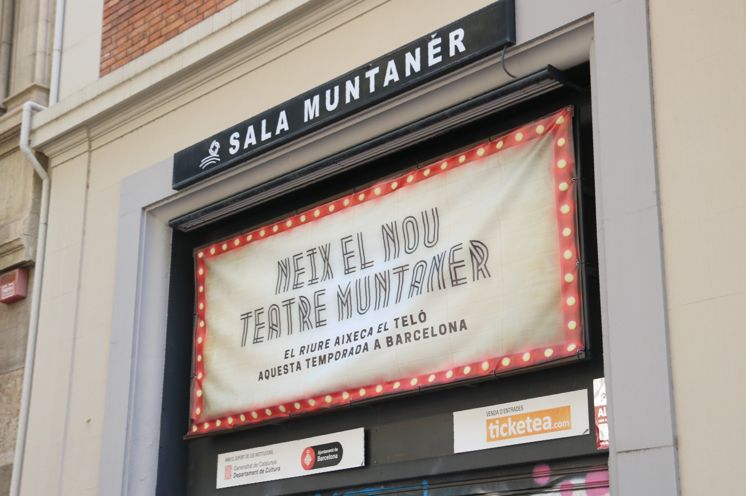 Imatge de l'exterior de la sala Muntaner / ACN