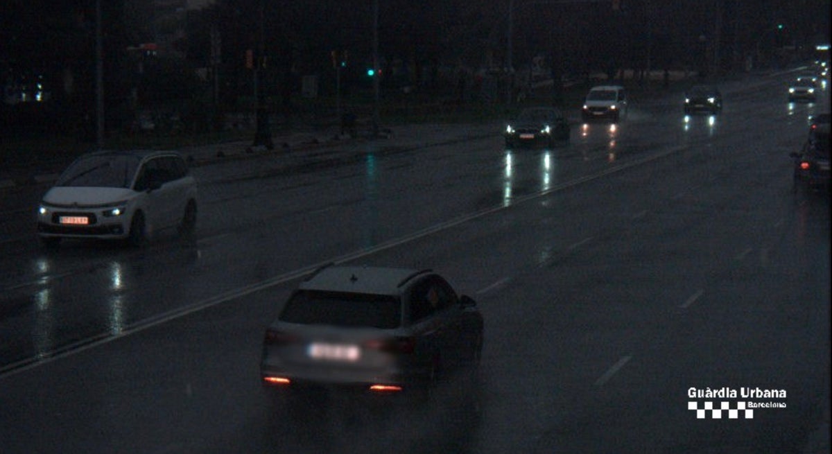 Vehicle que circulava a 116 km/h per la Diagonal GUÀRDIA URBANA
