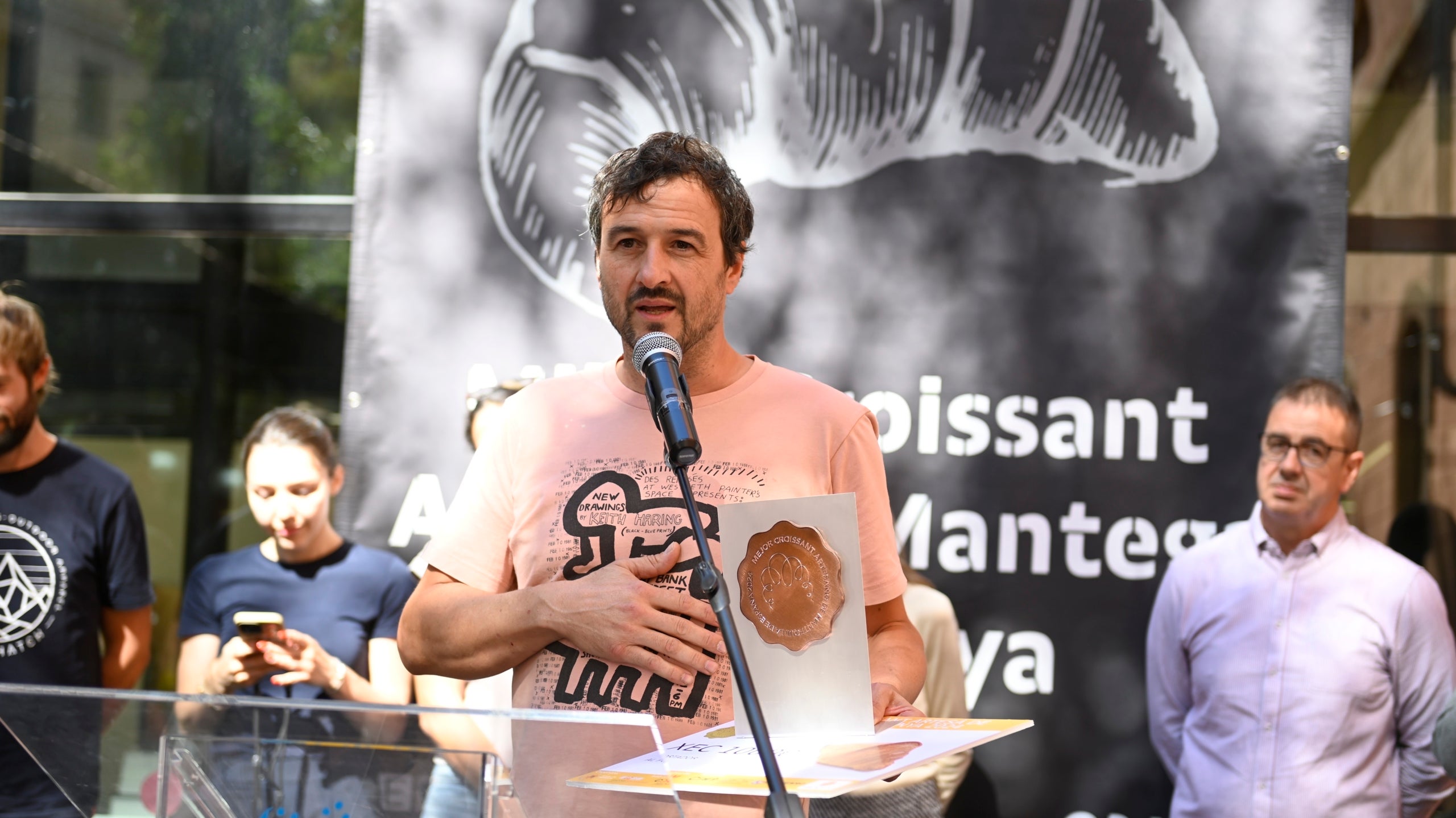 El pastisser Andreu Sayó recull el premi | Gremi de Pastisseria de Barcelona