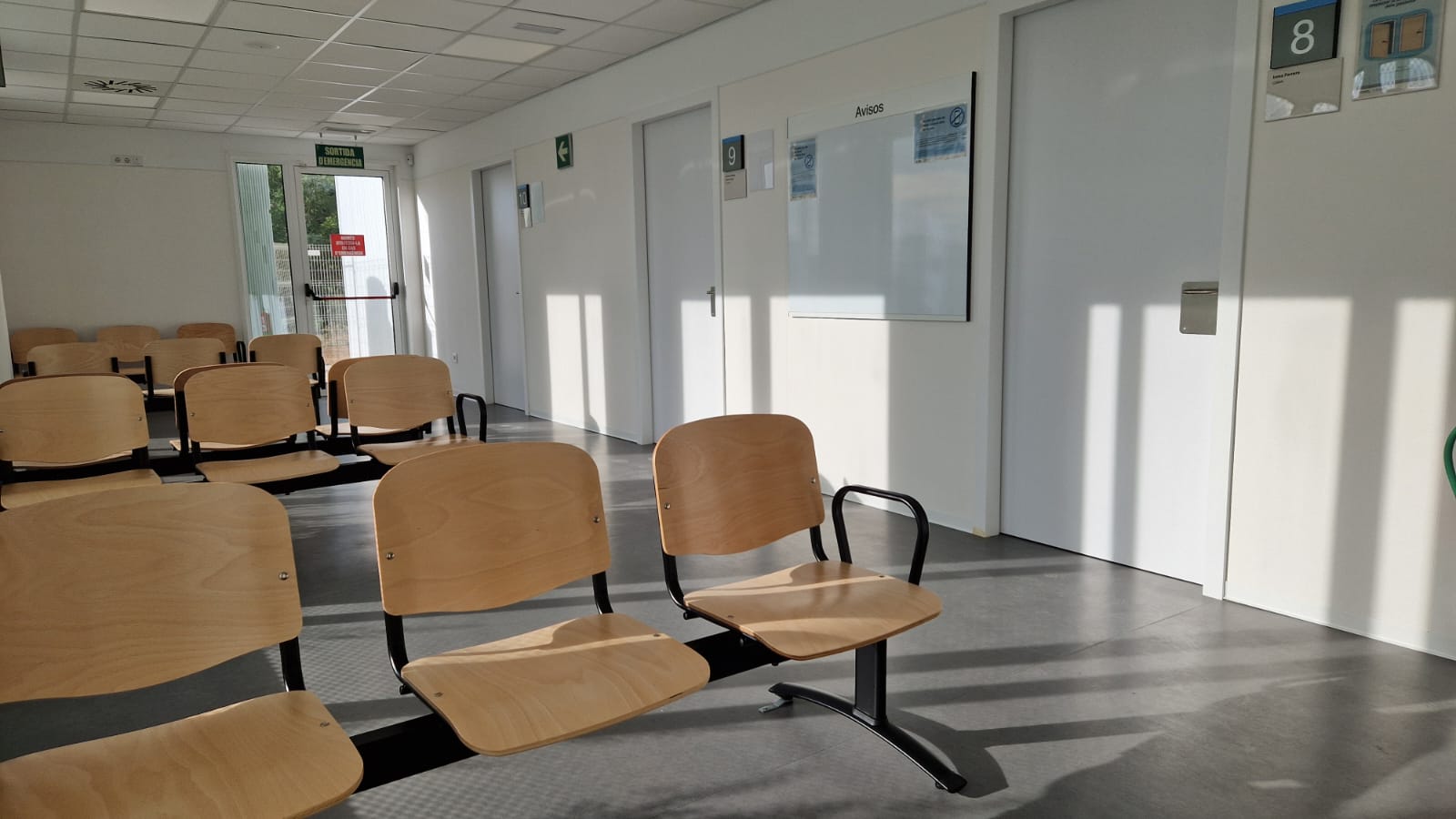 Una sala d'espera dels mòduls nous del CAP Sagrera / Salut