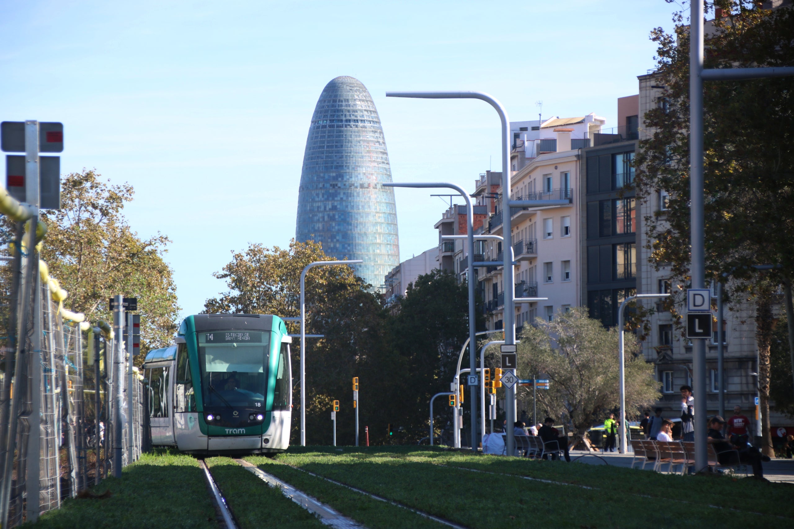 Un tramvia arribant a la Diagonal procedent de Glòries / ACN