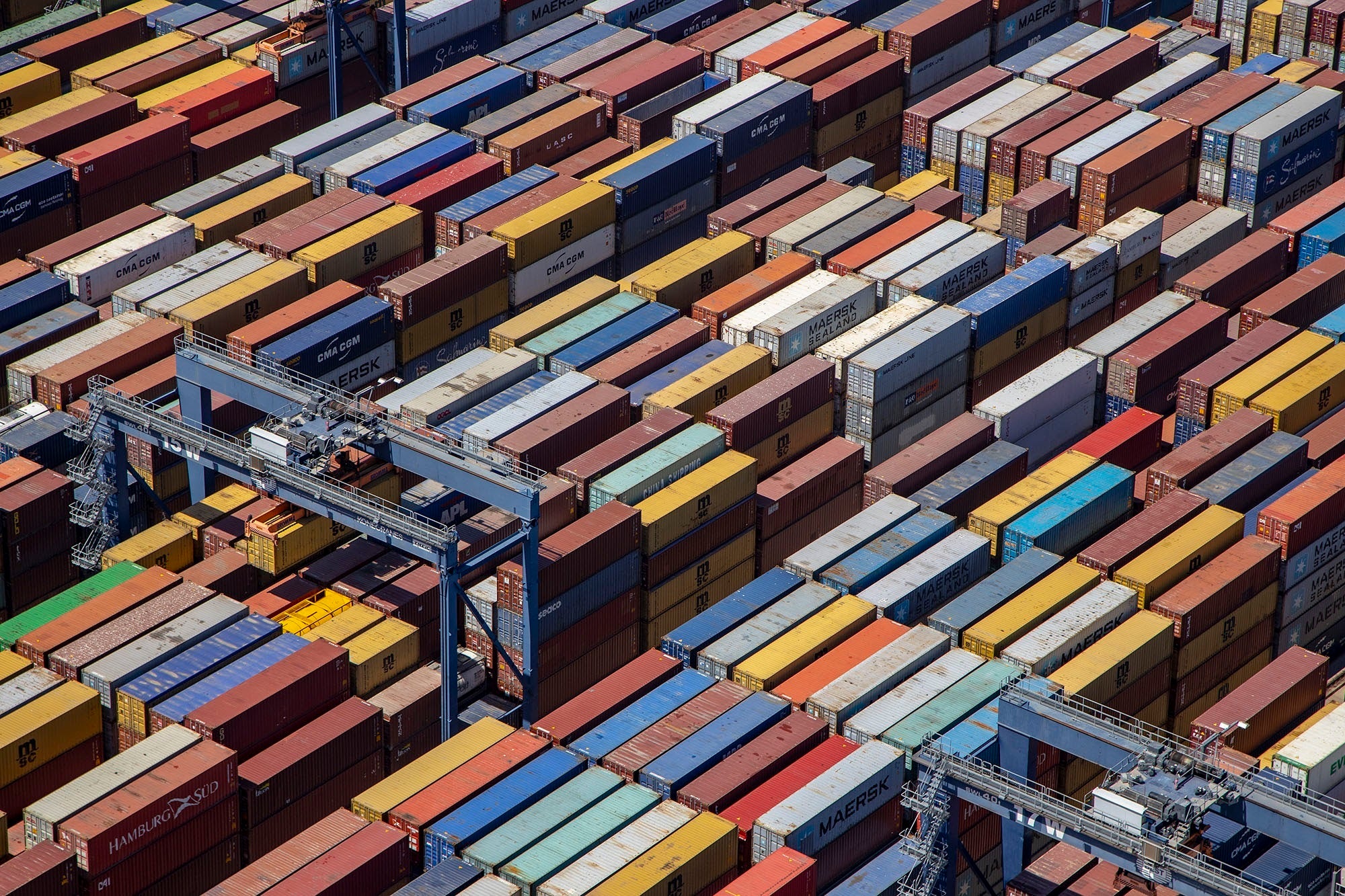 Contenidors en una de les terminals del Port de Barcelona en una imatge d'arxiu / Port de Barcelona