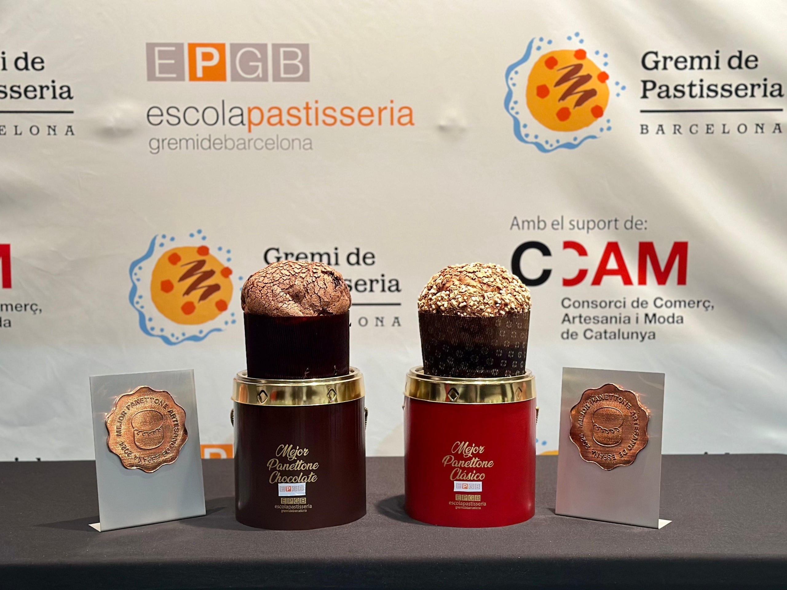 Panettones ganadores del concurso de este año
REMITIDA / HANDOUT por GREMI DE PASTISSERIA BARCELONA
Fotografía remitida a medios de comunicación exclusivamente para ilustrar la noticia a la que hace referencia la imagen, y citando la procedencia de la imagen en la firma
05/11/2024