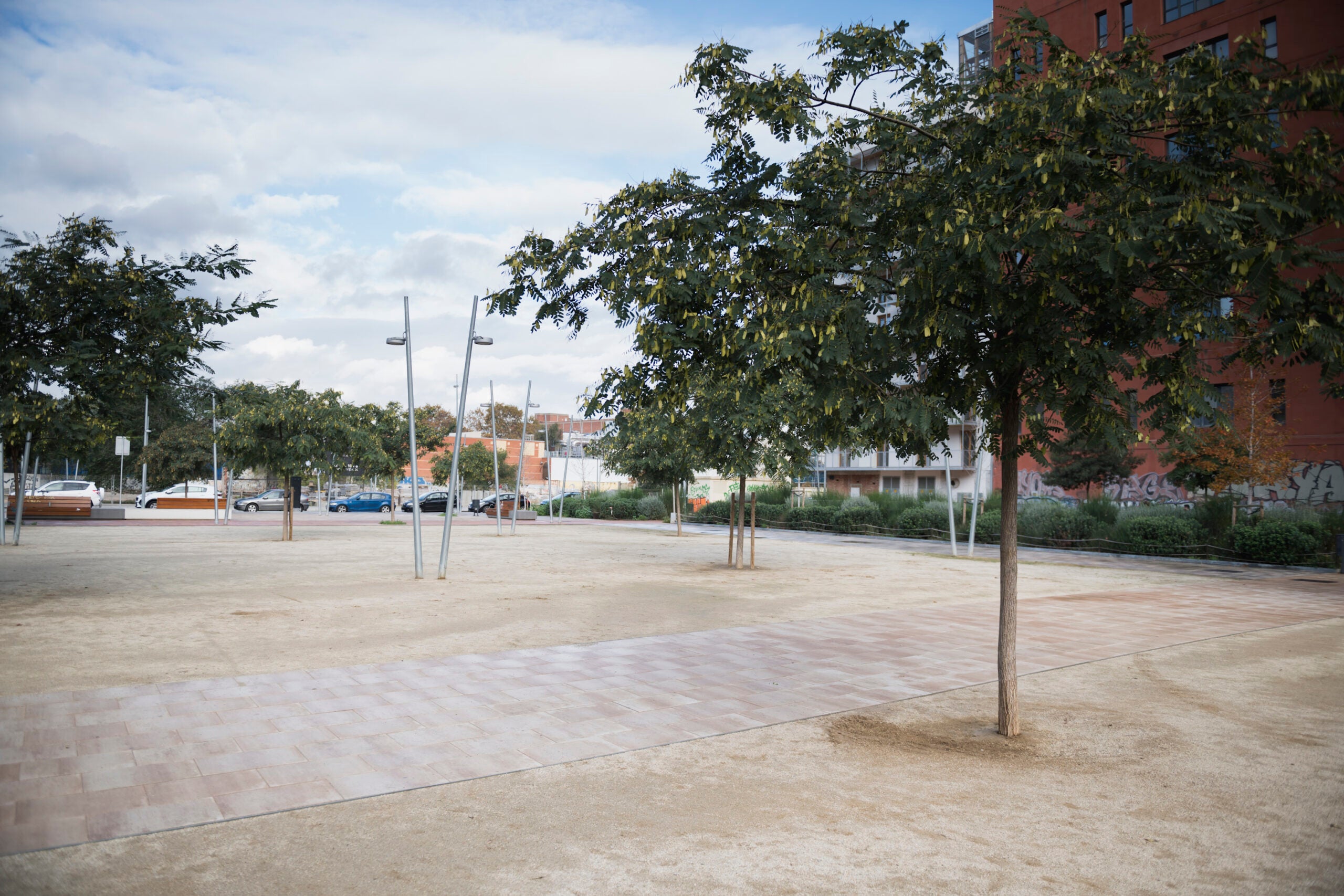 Imagen de la plaza 25N en La Verneda | Ayuntamiento