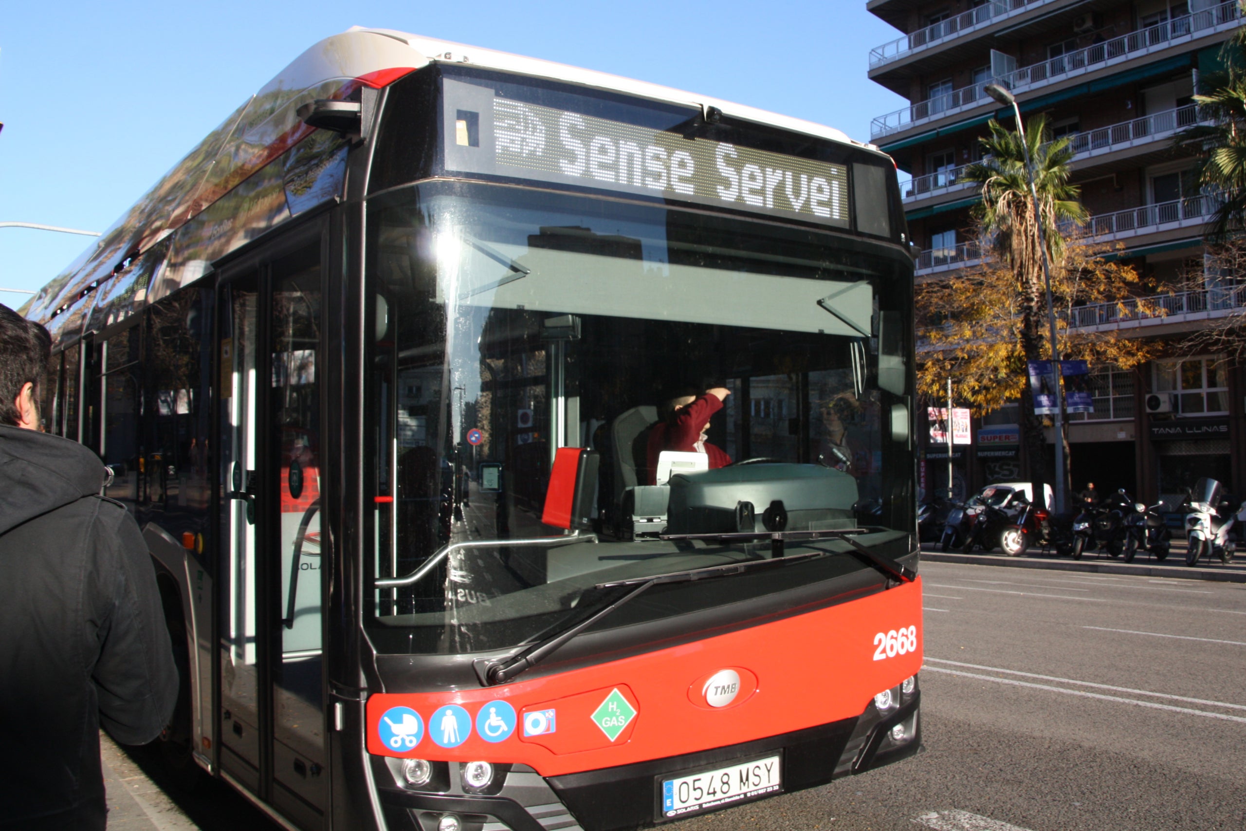 Un bus sense servei per la vaga de setembre | Martí Pernia (ACN)